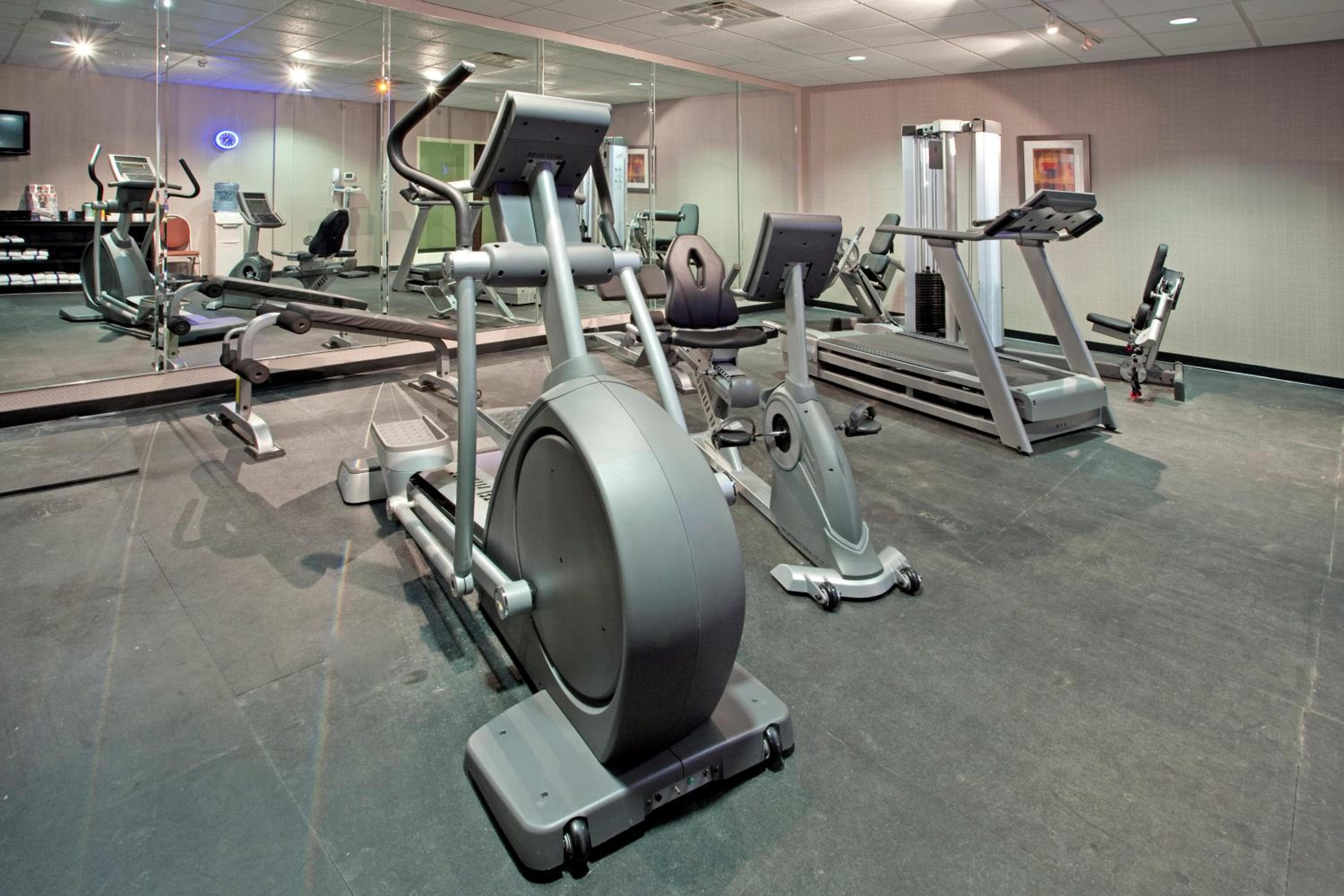 Holiday Inn Express Hotel & Suites Clemson - University Area by IHG