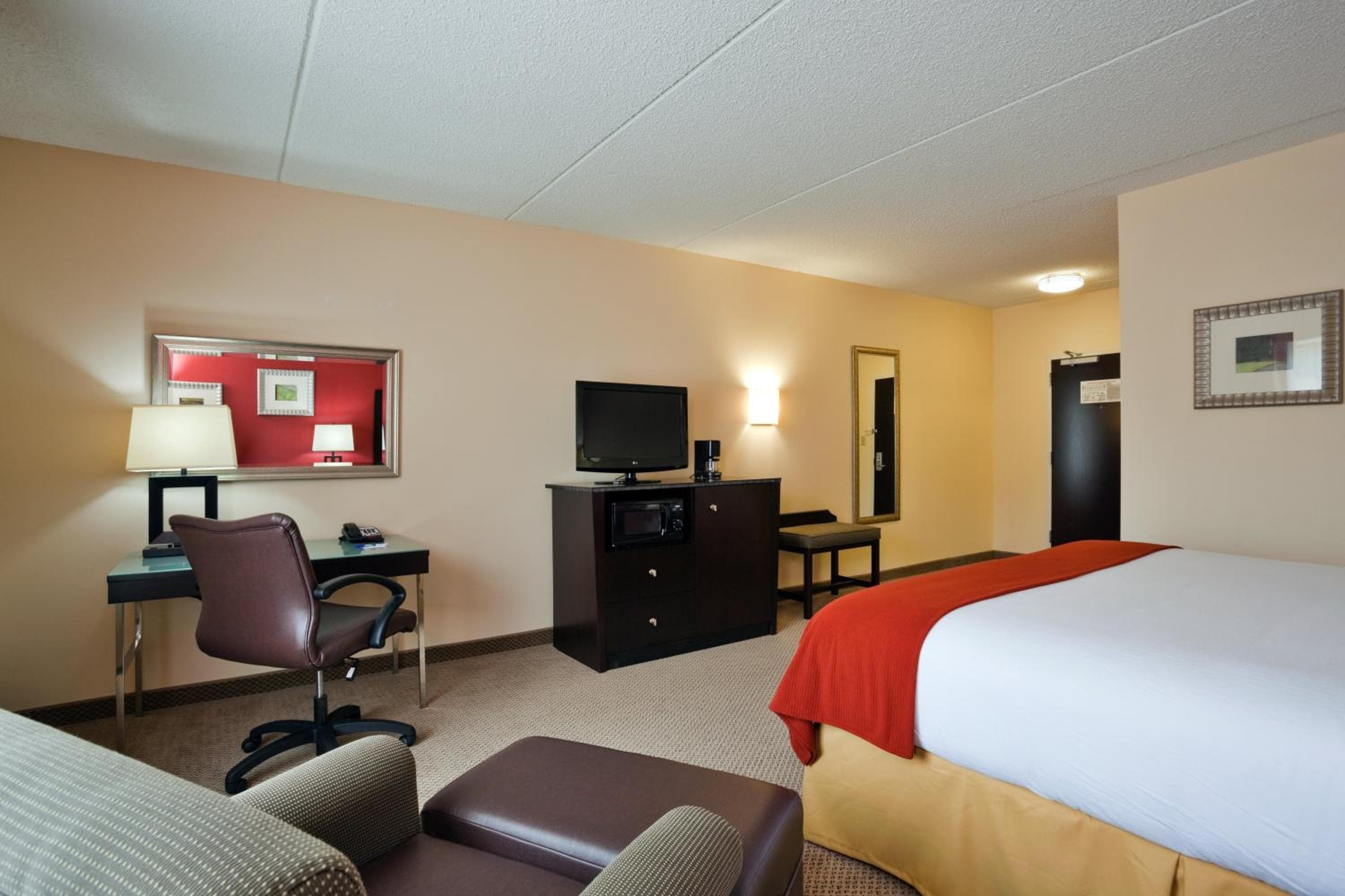 Holiday Inn Express Hotel & Suites Kodak East-Sevierville by IHG