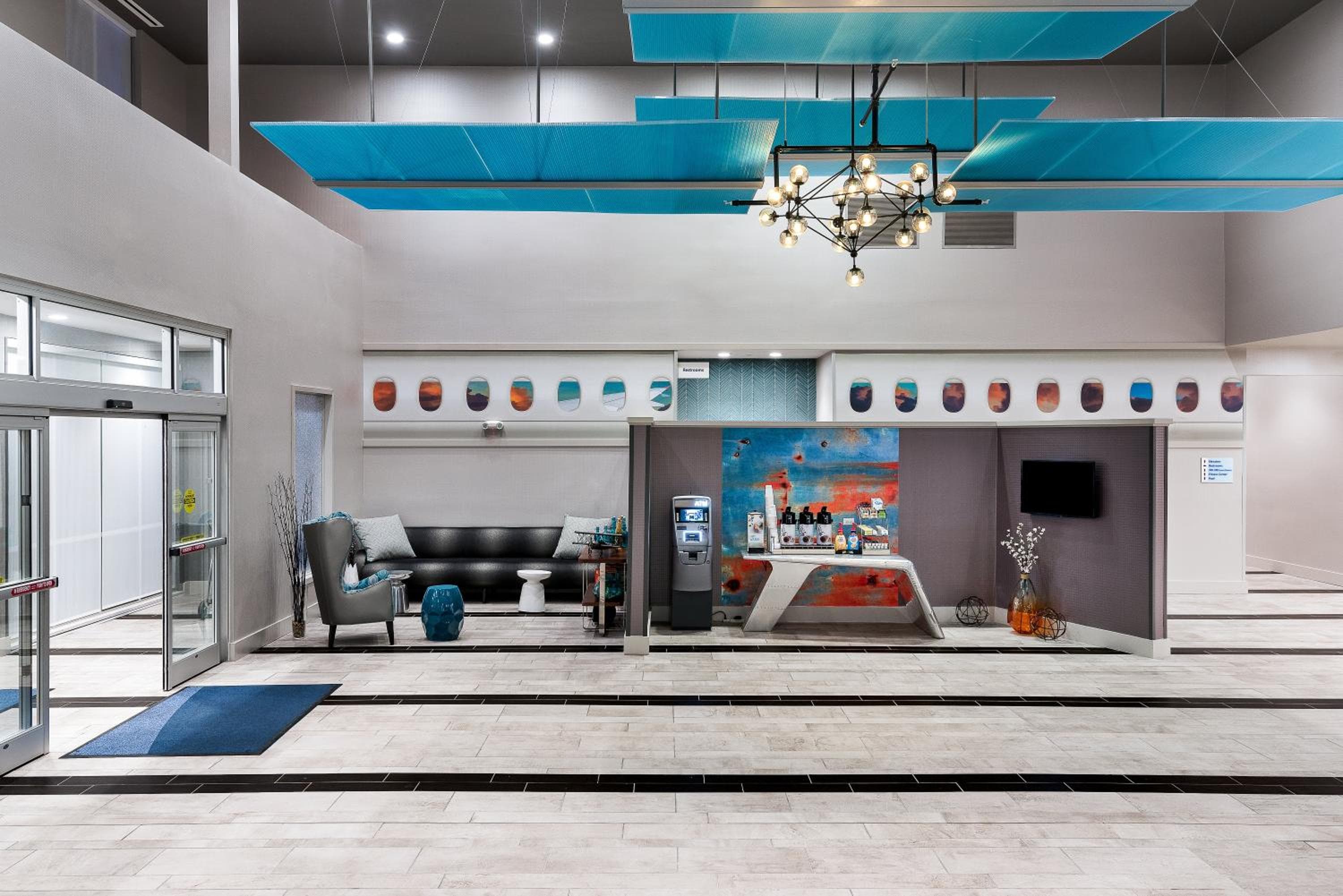 Holiday Inn Express & Suites - Charlotte Airport by IHG