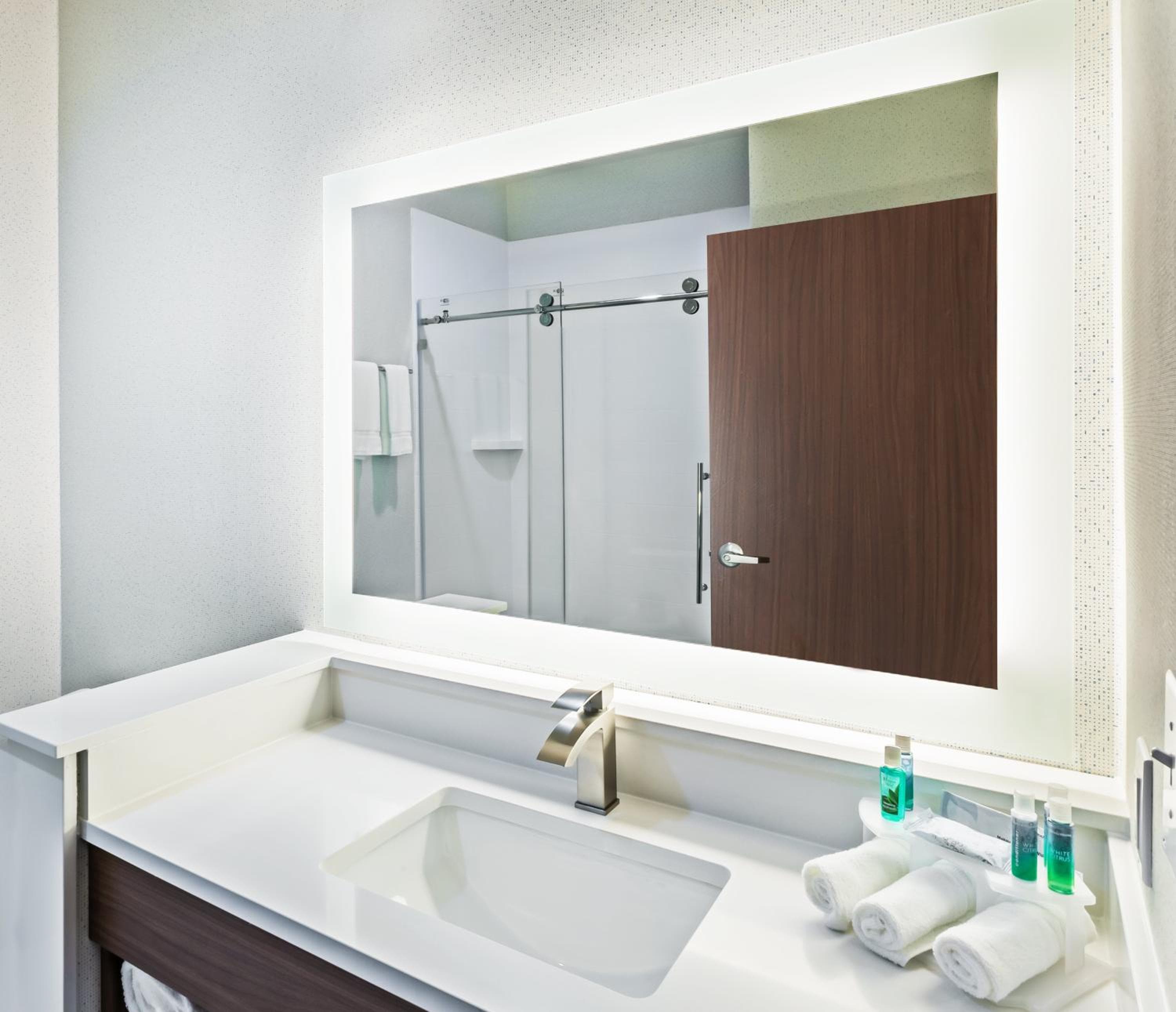 Holiday Inn Express & Suites - Coffeyville by IHG