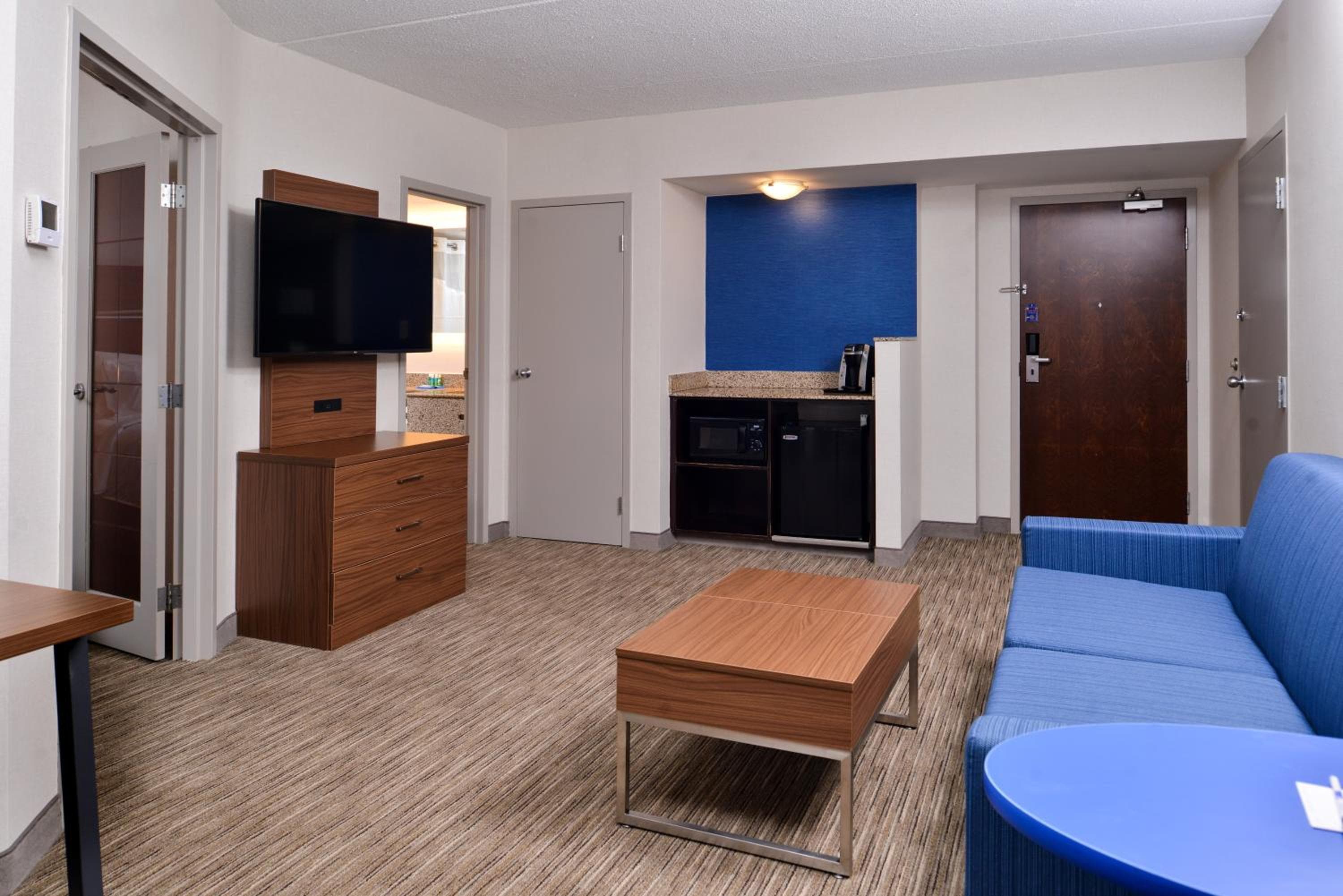 Holiday Inn Express & Suites Buffalo Downtown, NY