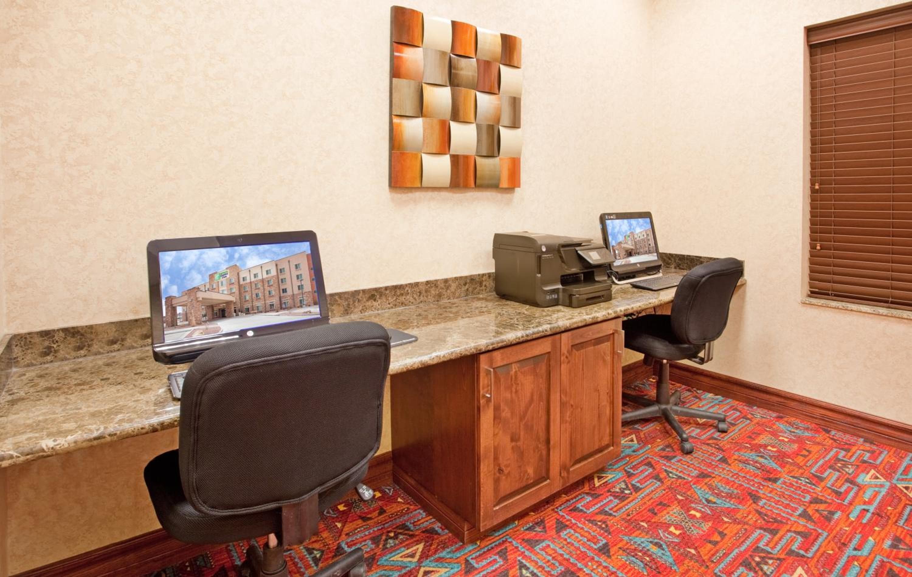 Holiday Inn Express & Suites Gallup East by IHG