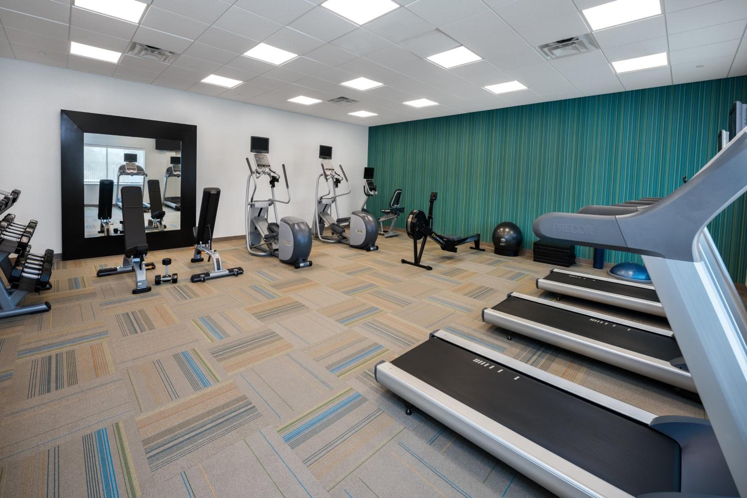 Holiday Inn Express & Suites Bryan - College Station by IHG