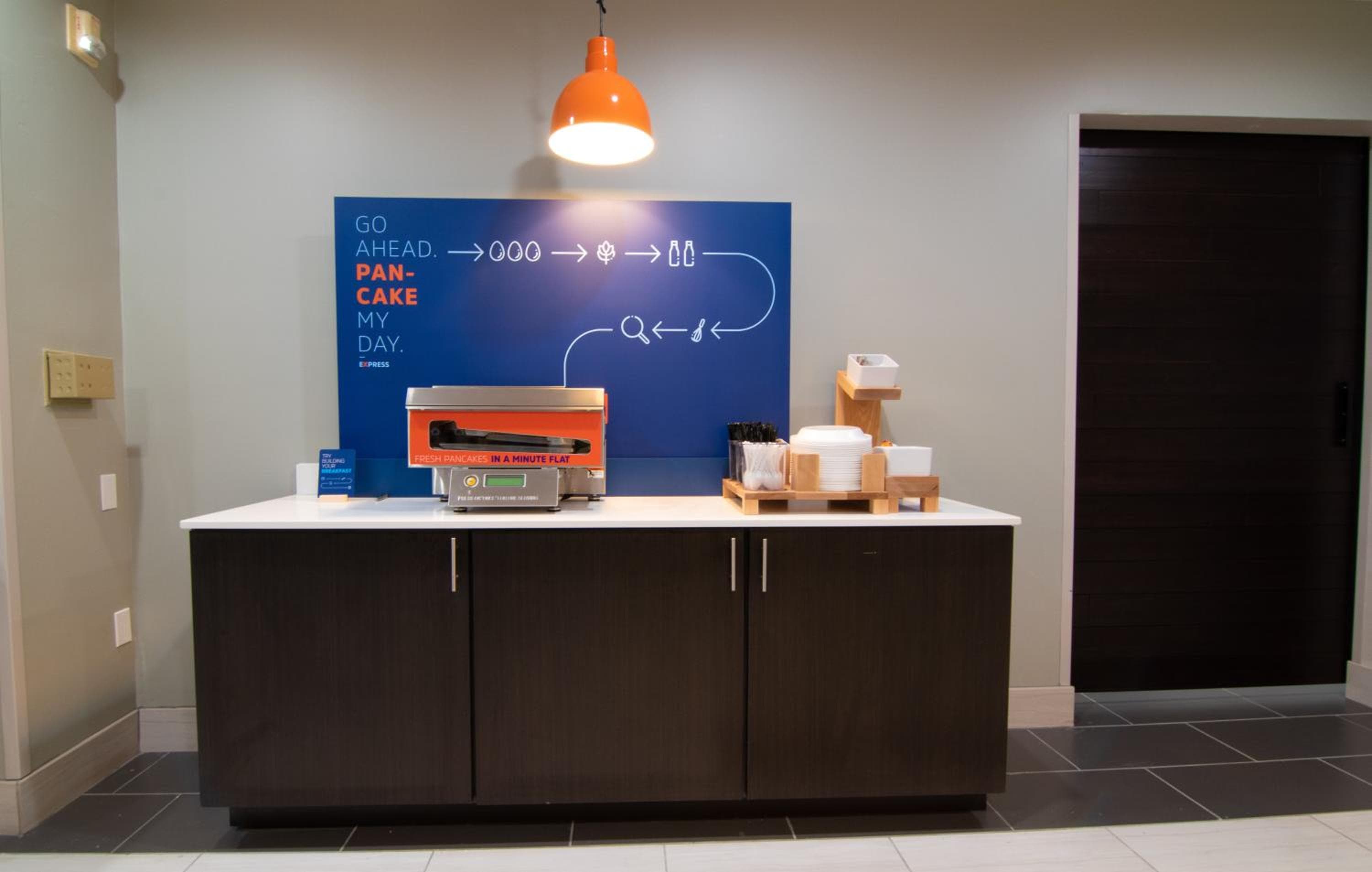 Holiday Inn Express & Suites - Indianapolis Northwest by IHG
