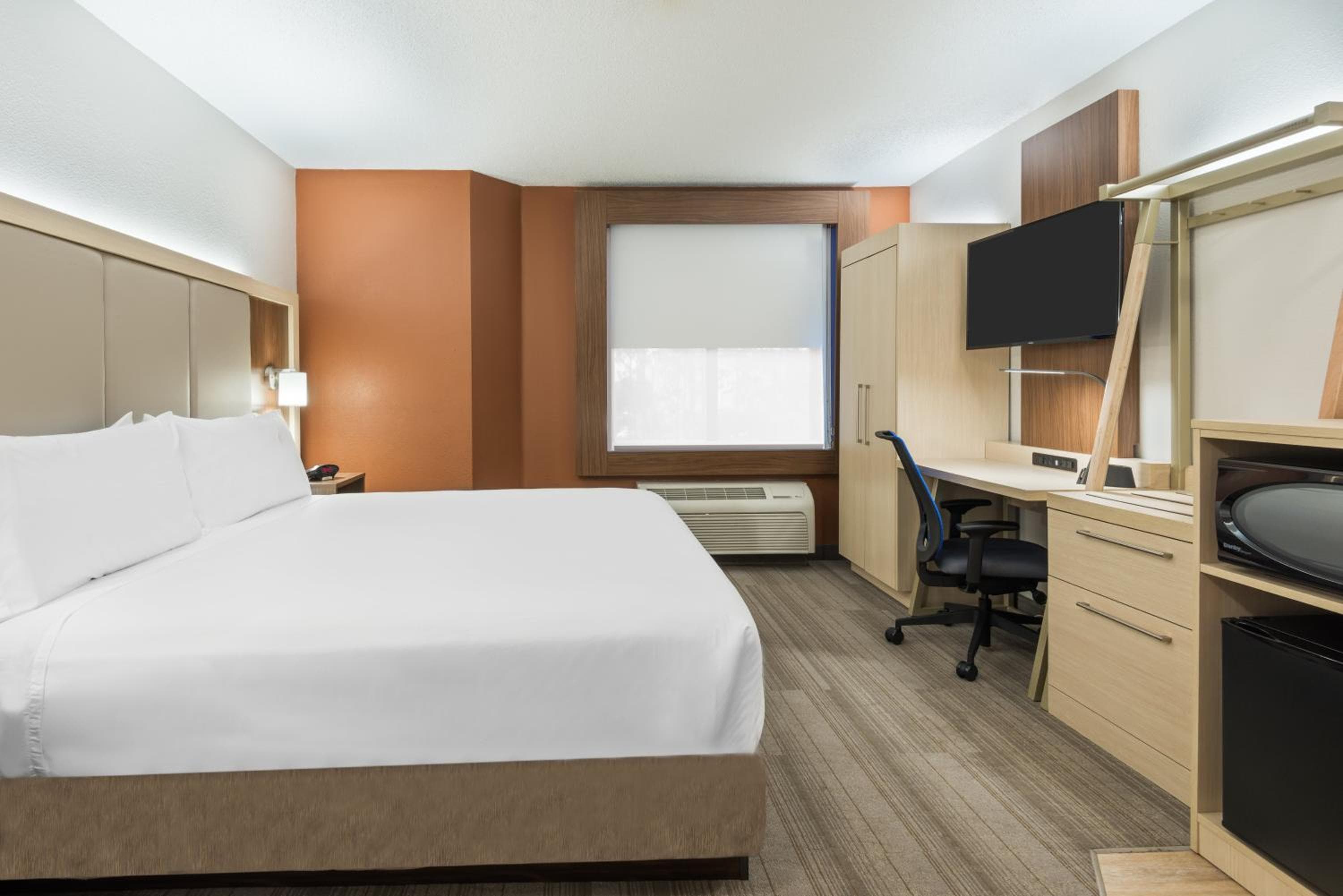 Holiday Inn Express & Suites - Nearest Universal Orlando by IHG