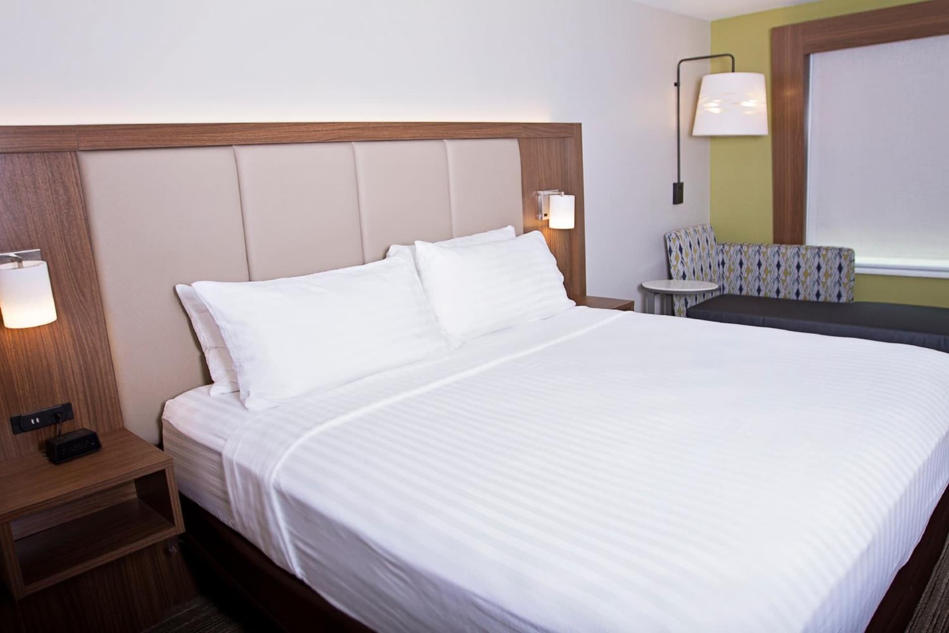 Holiday Inn Express & Suites Greenwood Mall by IHG