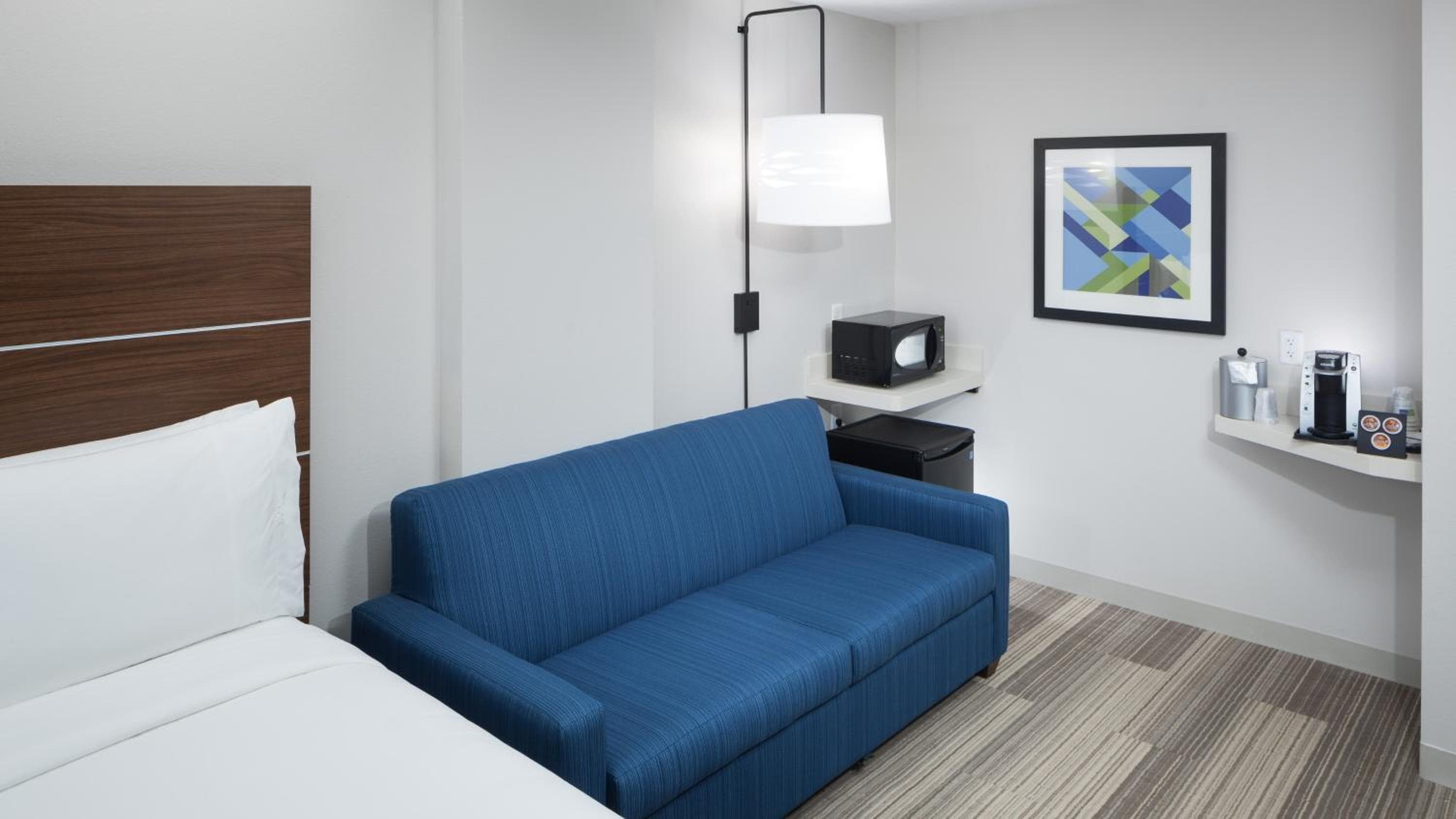 Holiday Inn Express & Suites Orlando At SeaWorld by IHG - With Free Shuttle Service to SeaWorld Parks