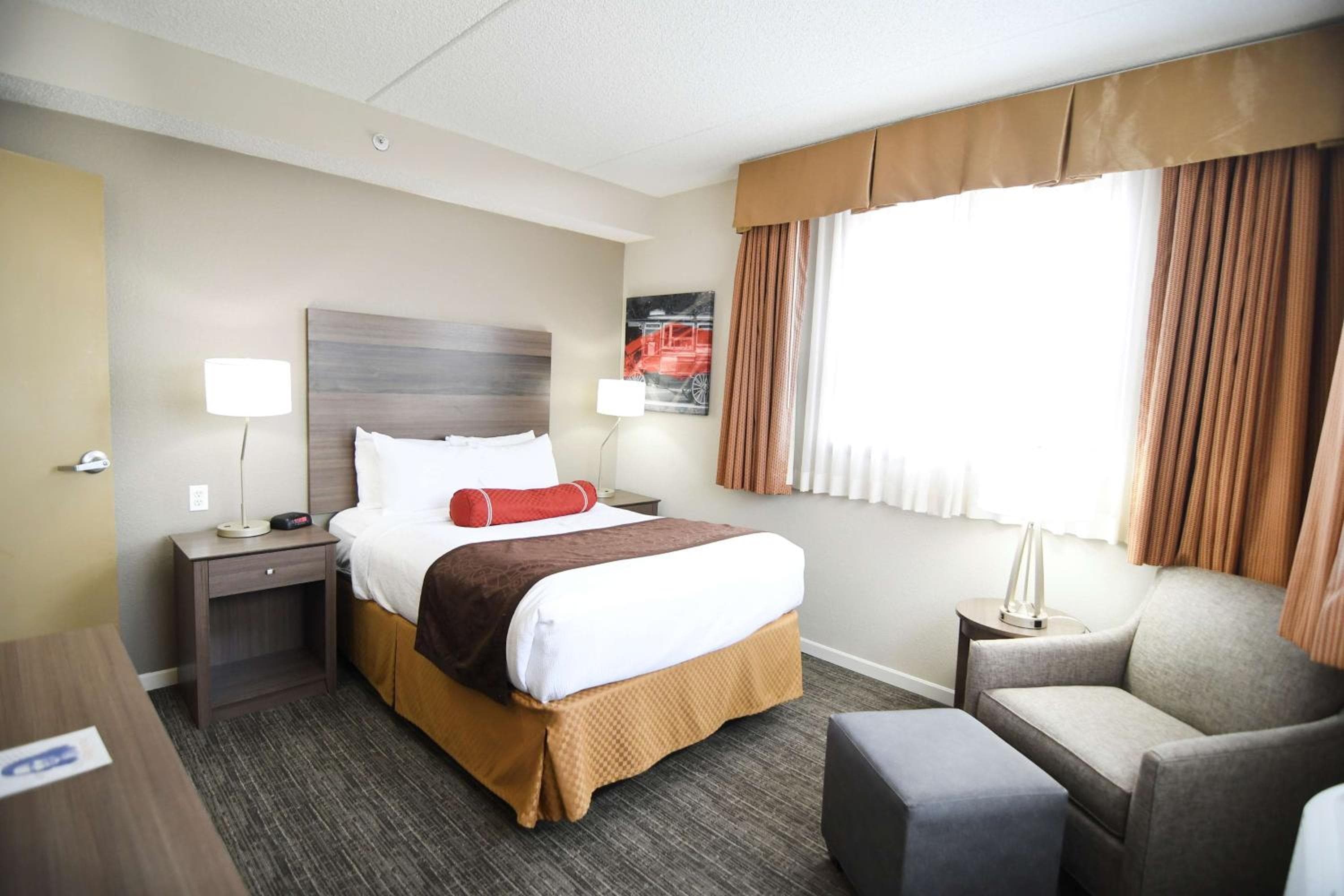 Best Western Plus Sandusky Hotel & Suites