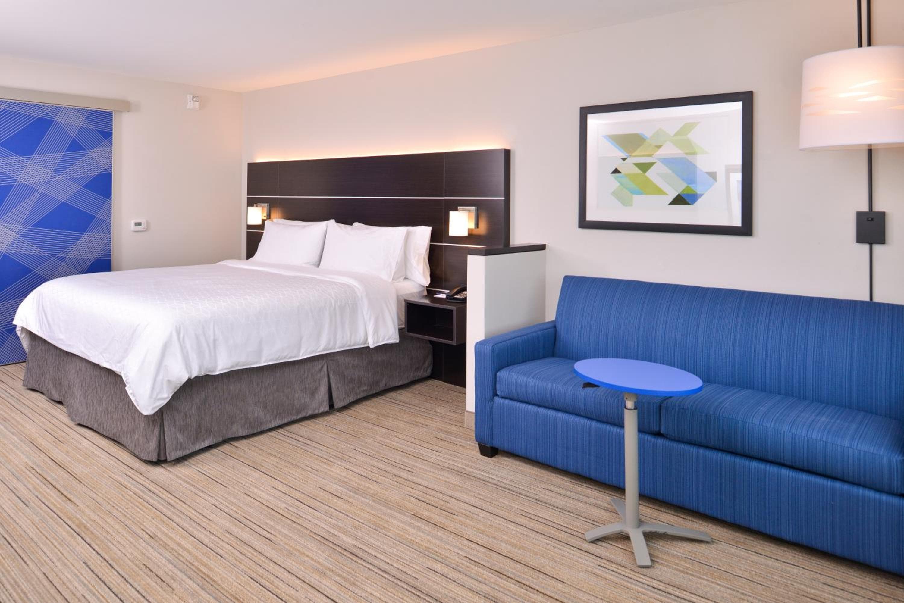 Holiday Inn Express & Suites - Olathe West by IHG