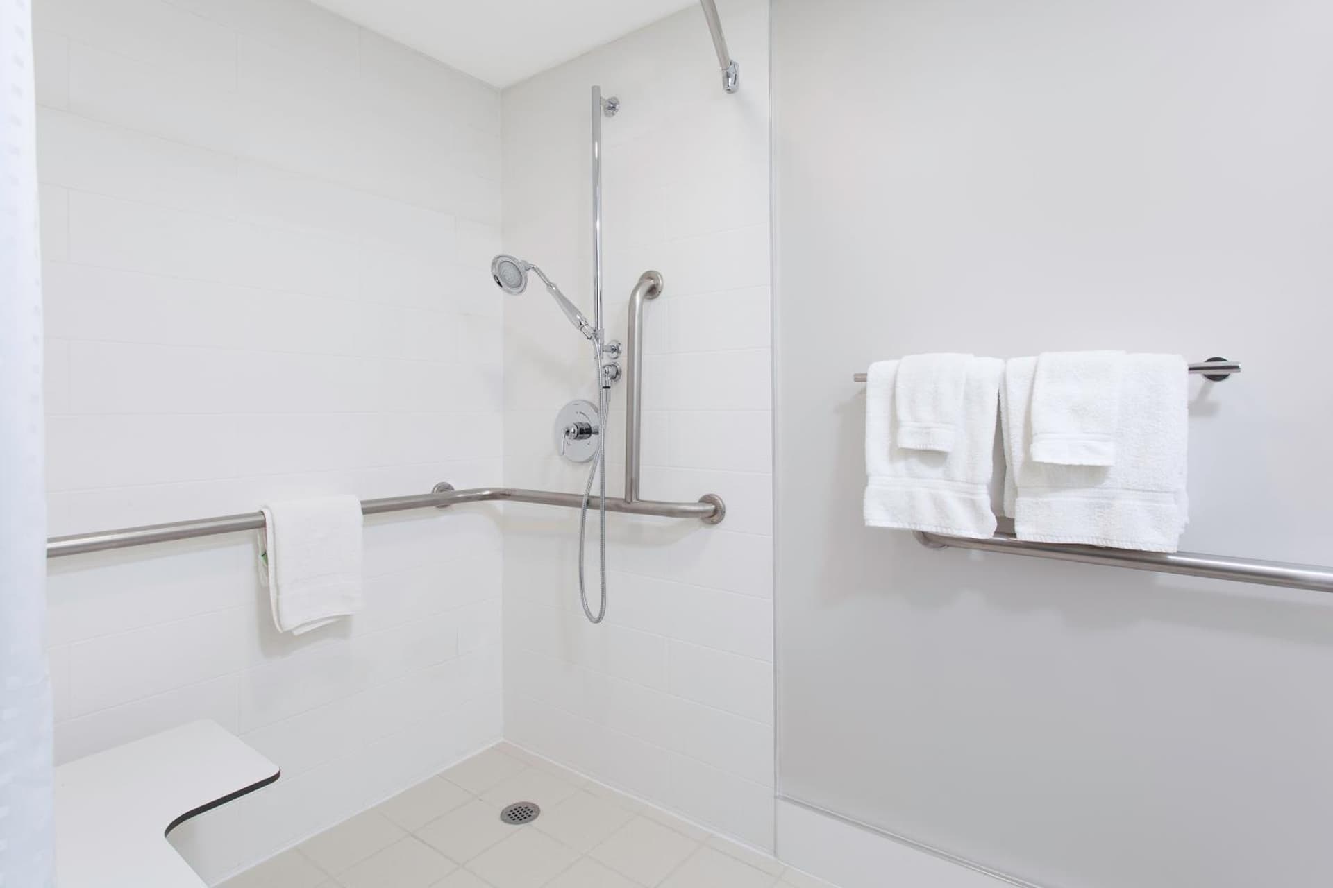 Holiday Inn Express & Suites Mississauga-Toronto Southwest by IHG