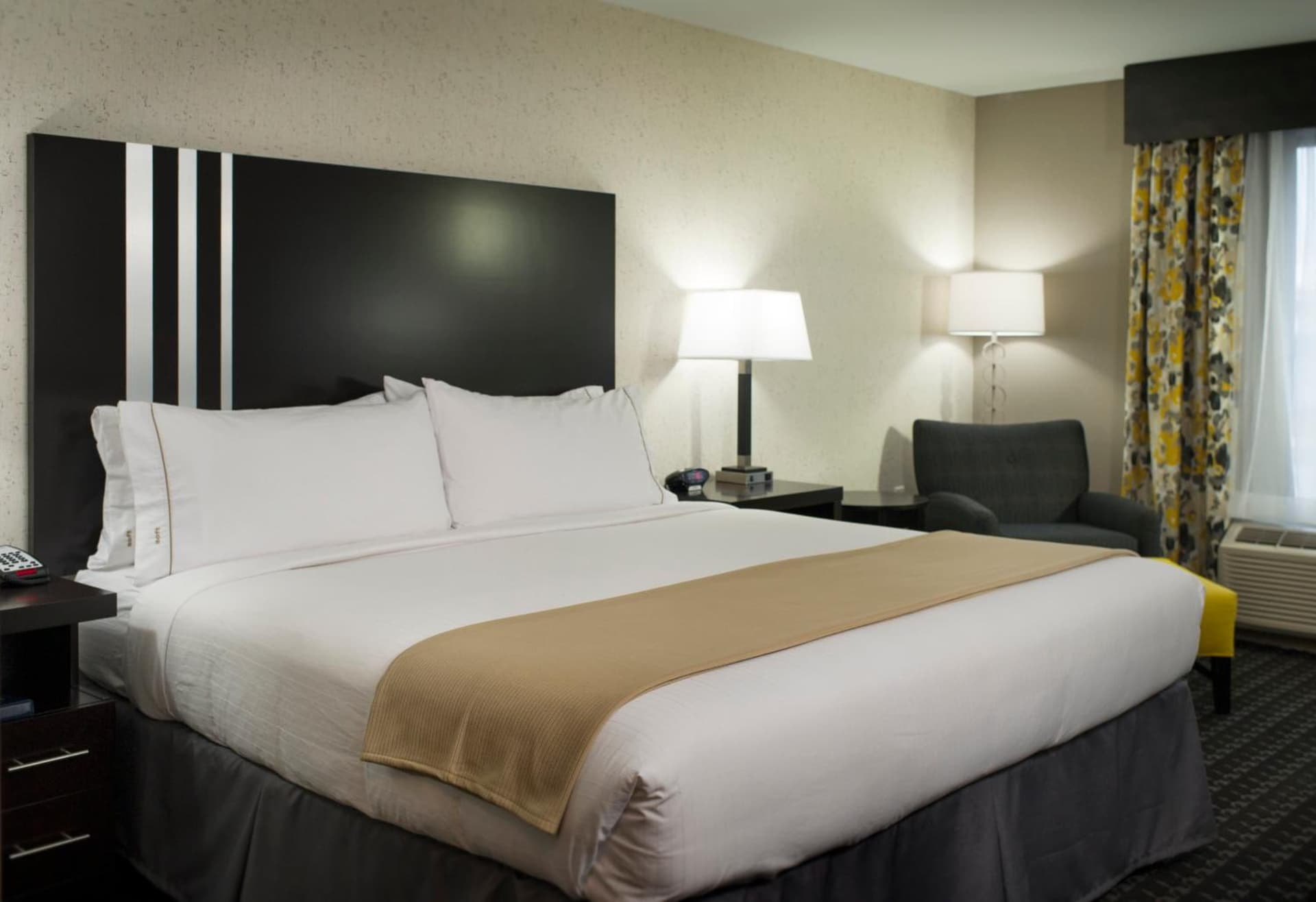 Holiday Inn Express and Suites Madison Central by IHG