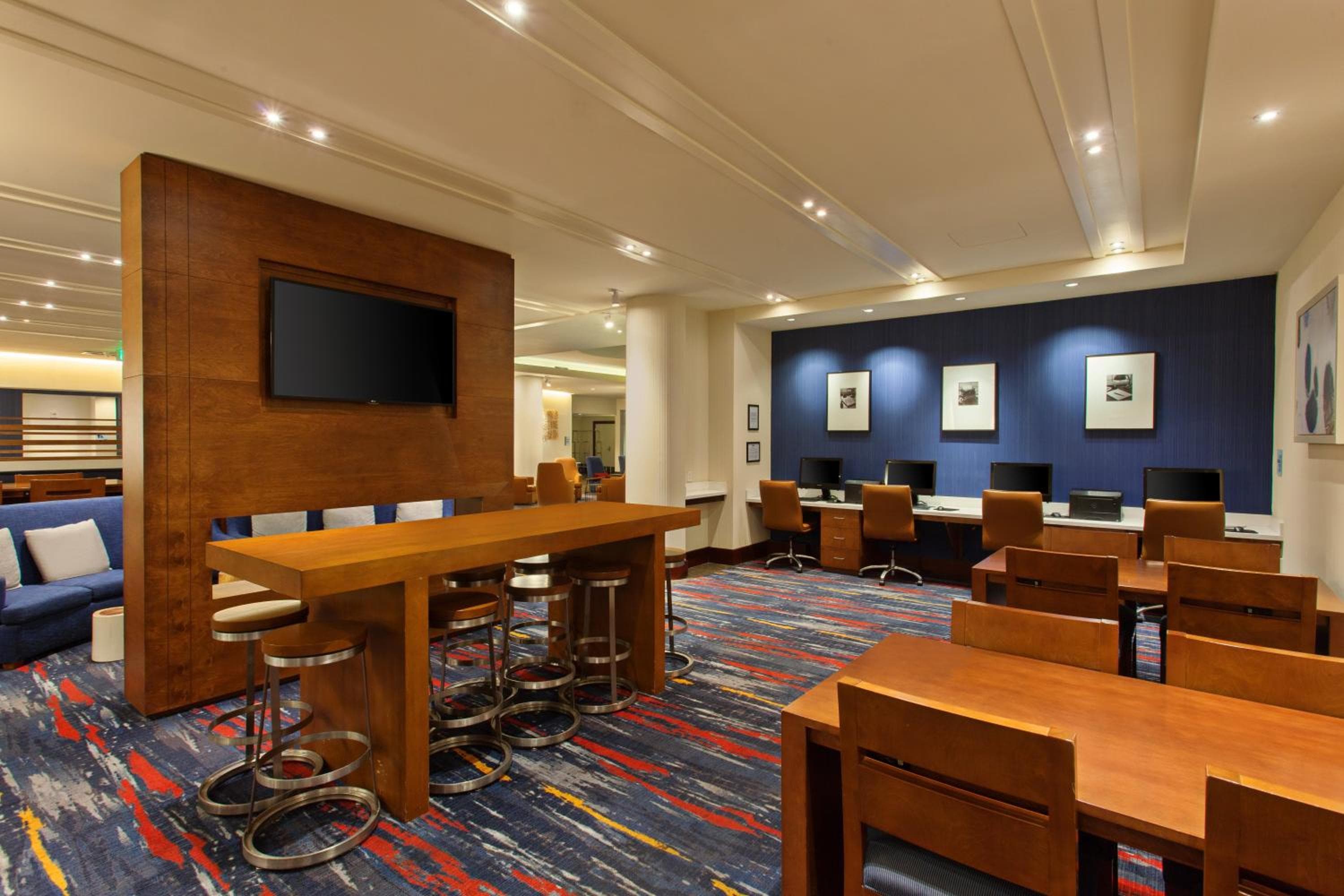 Holiday Inn Express Hotel & Suites Fisherman's Wharf by IHG