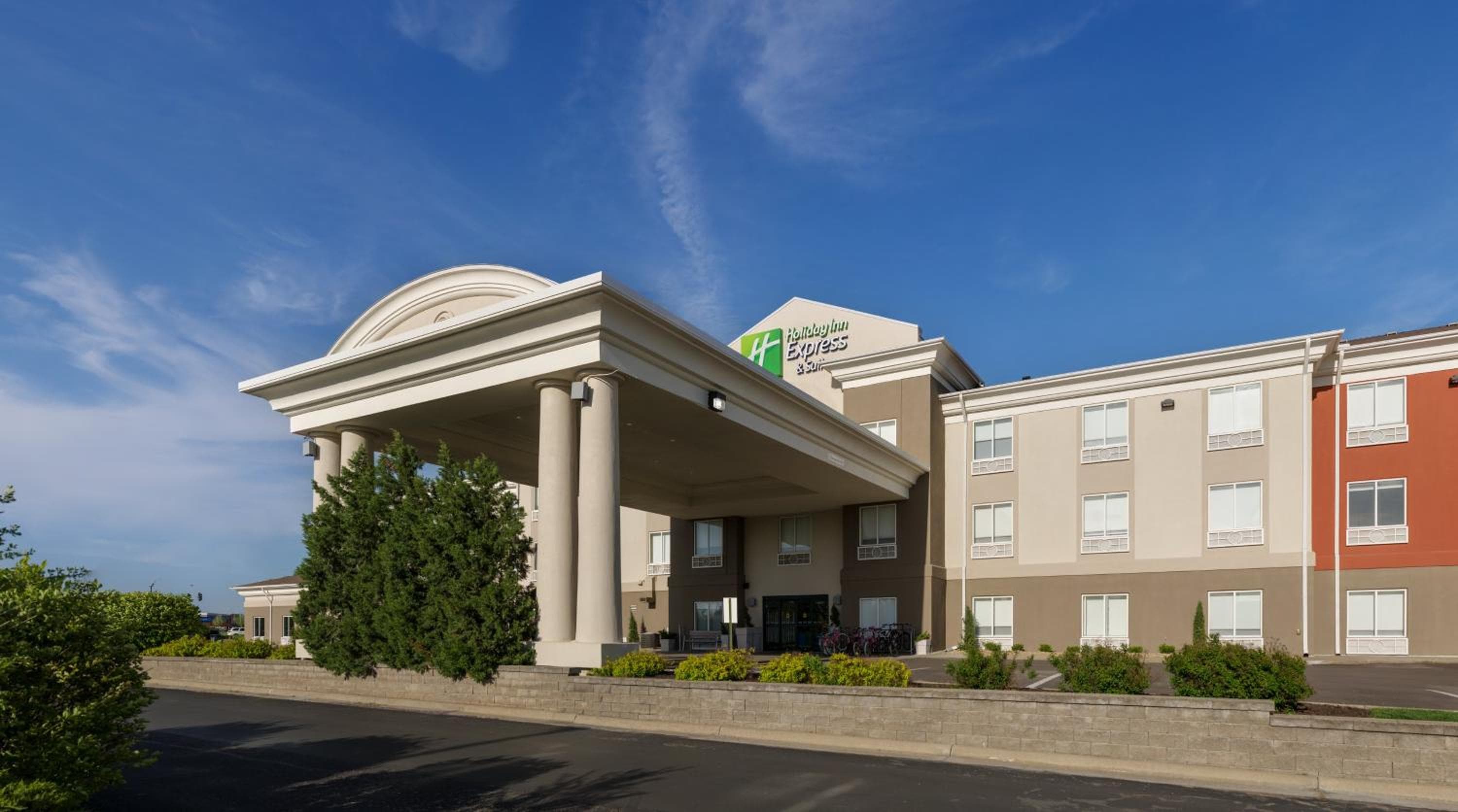 Holiday Inn Express Lawrence by IHG