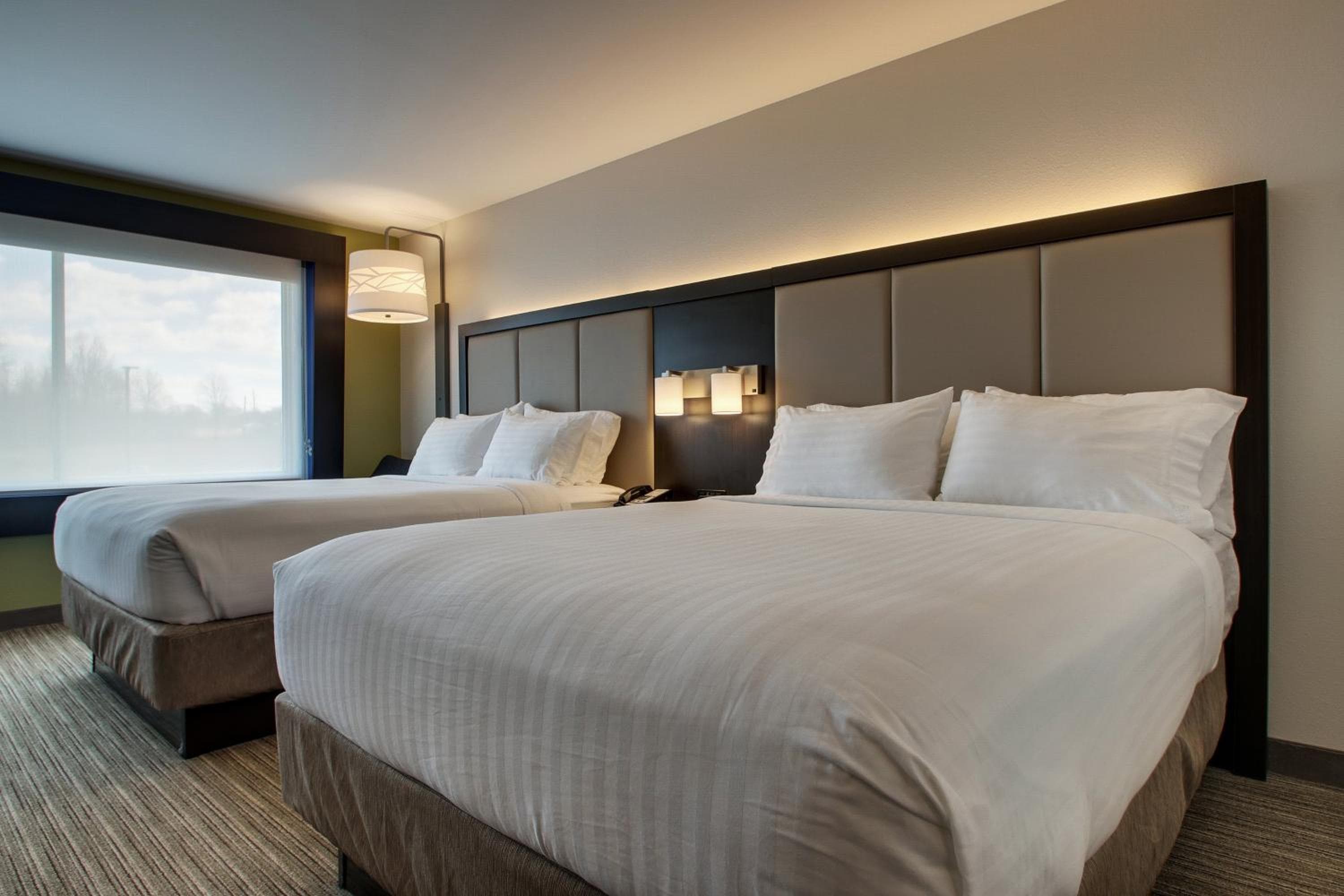 Holiday Inn Express & Suites - Mount Vernon by IHG