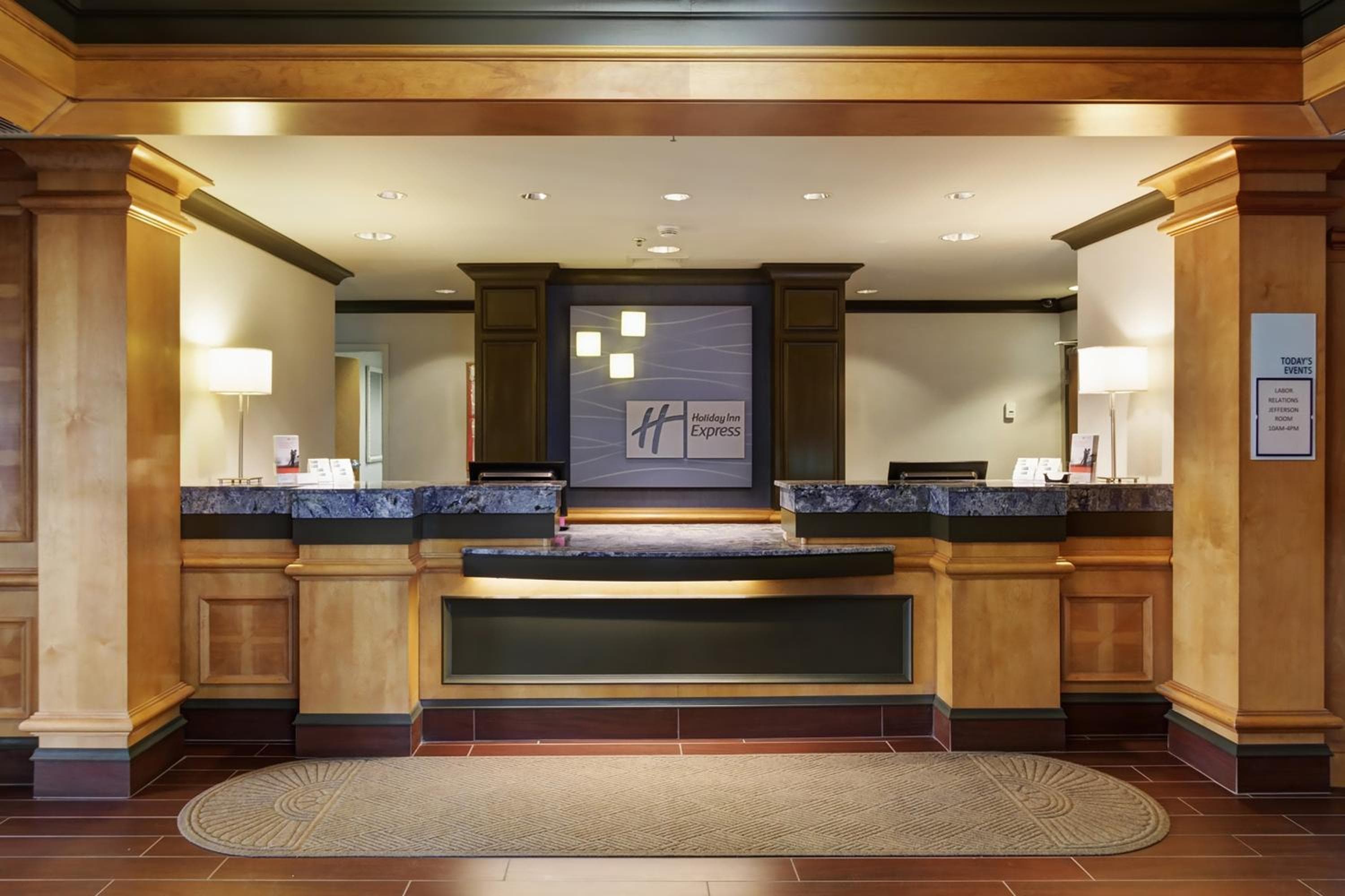 Holiday Inn Express Hotel & Suites Warwick-Providence Airport by IHG