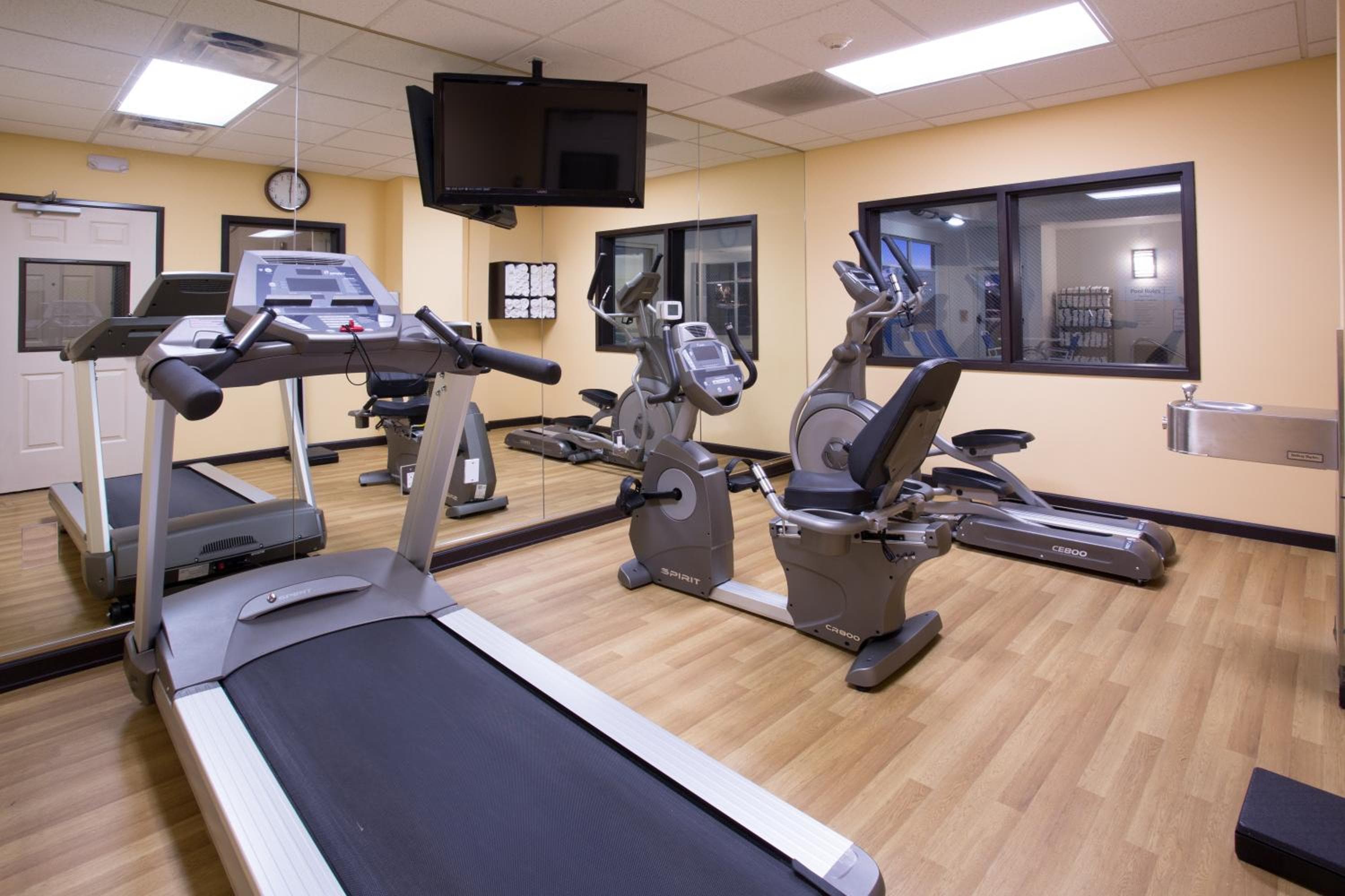 Holiday Inn Express & Suites Denver North - Thornton by IHG