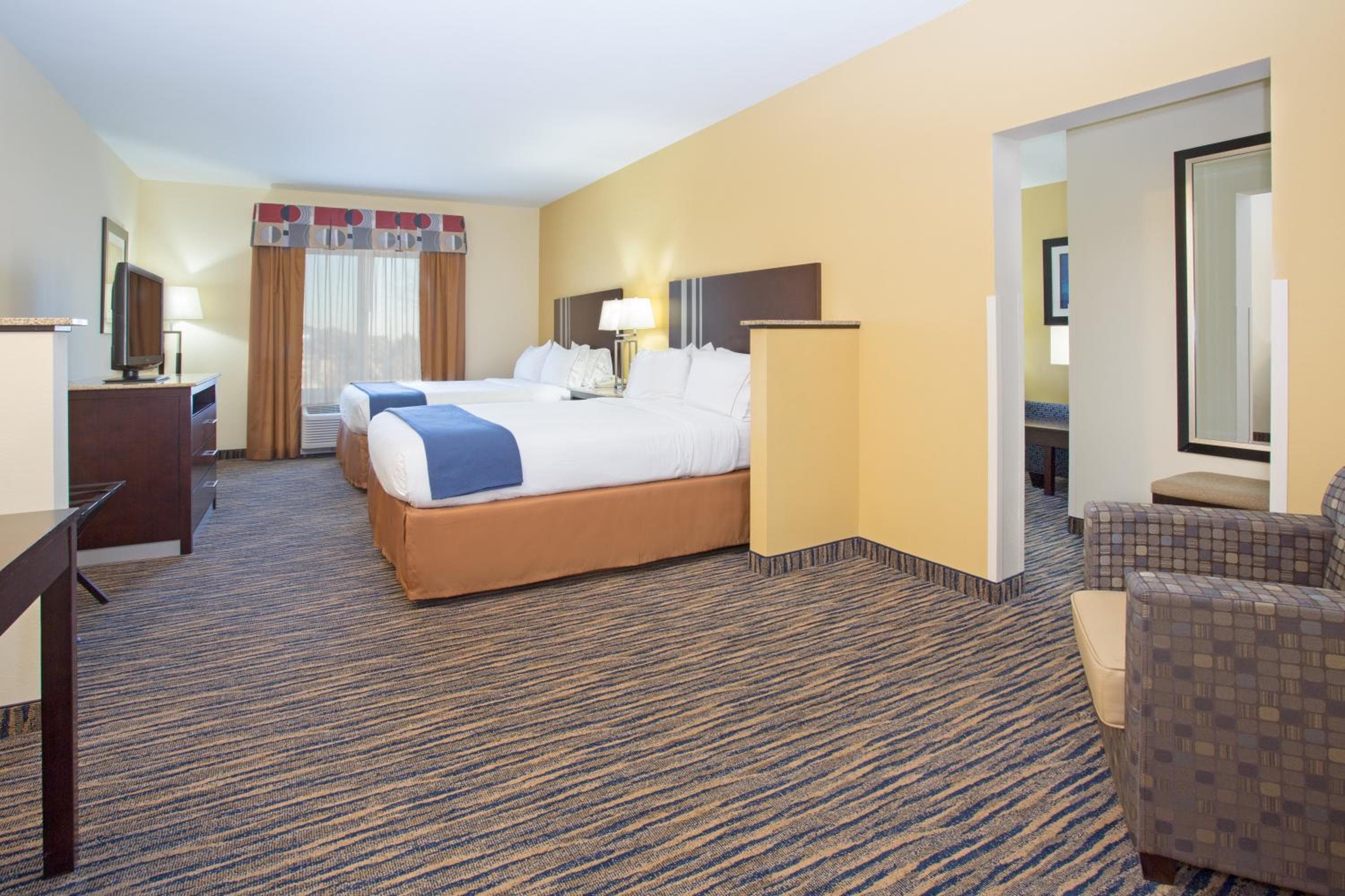 Holiday Inn Express & Suites Denver North - Thornton by IHG