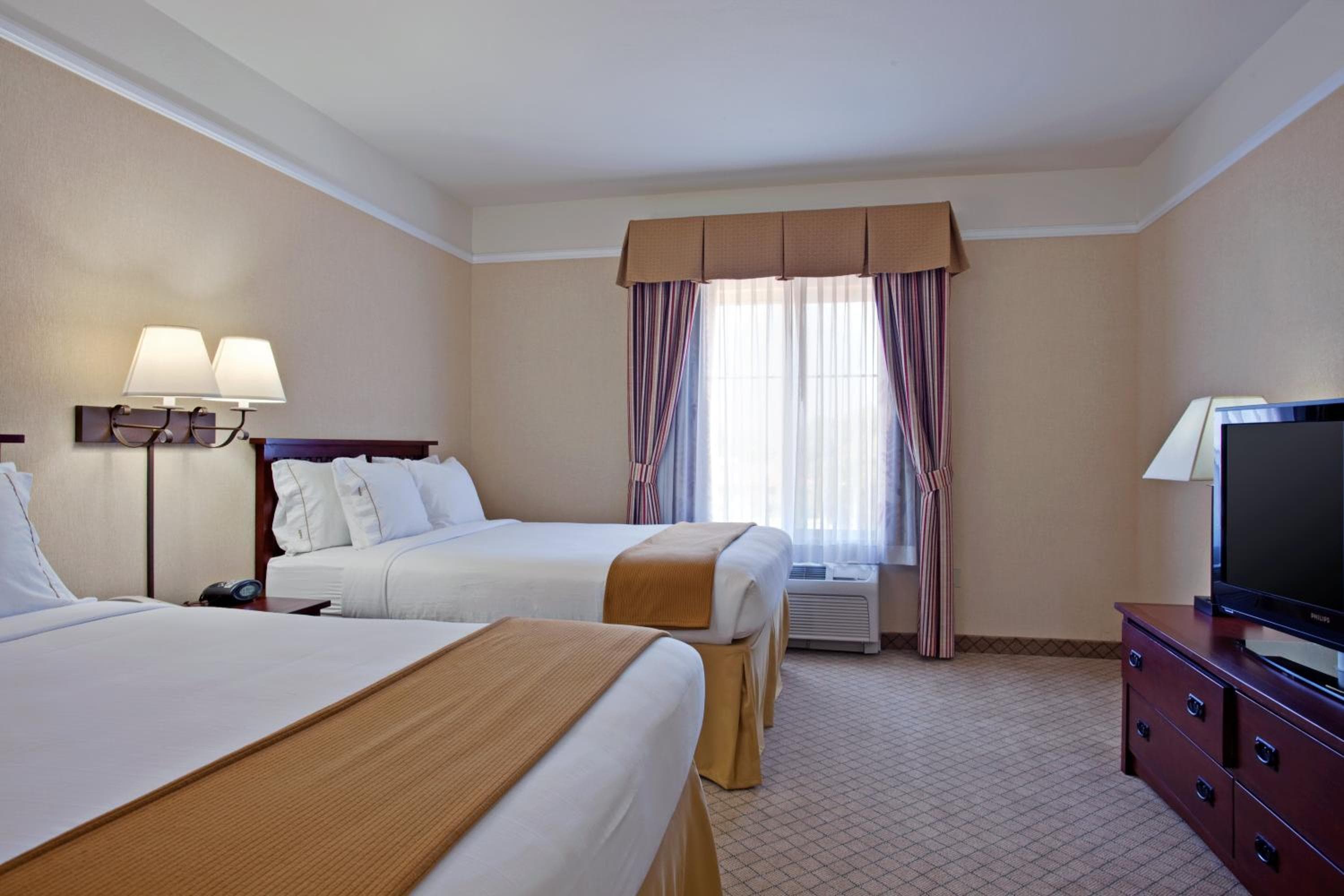 Holiday Inn Express Hotel & Suites San Dimas by IHG