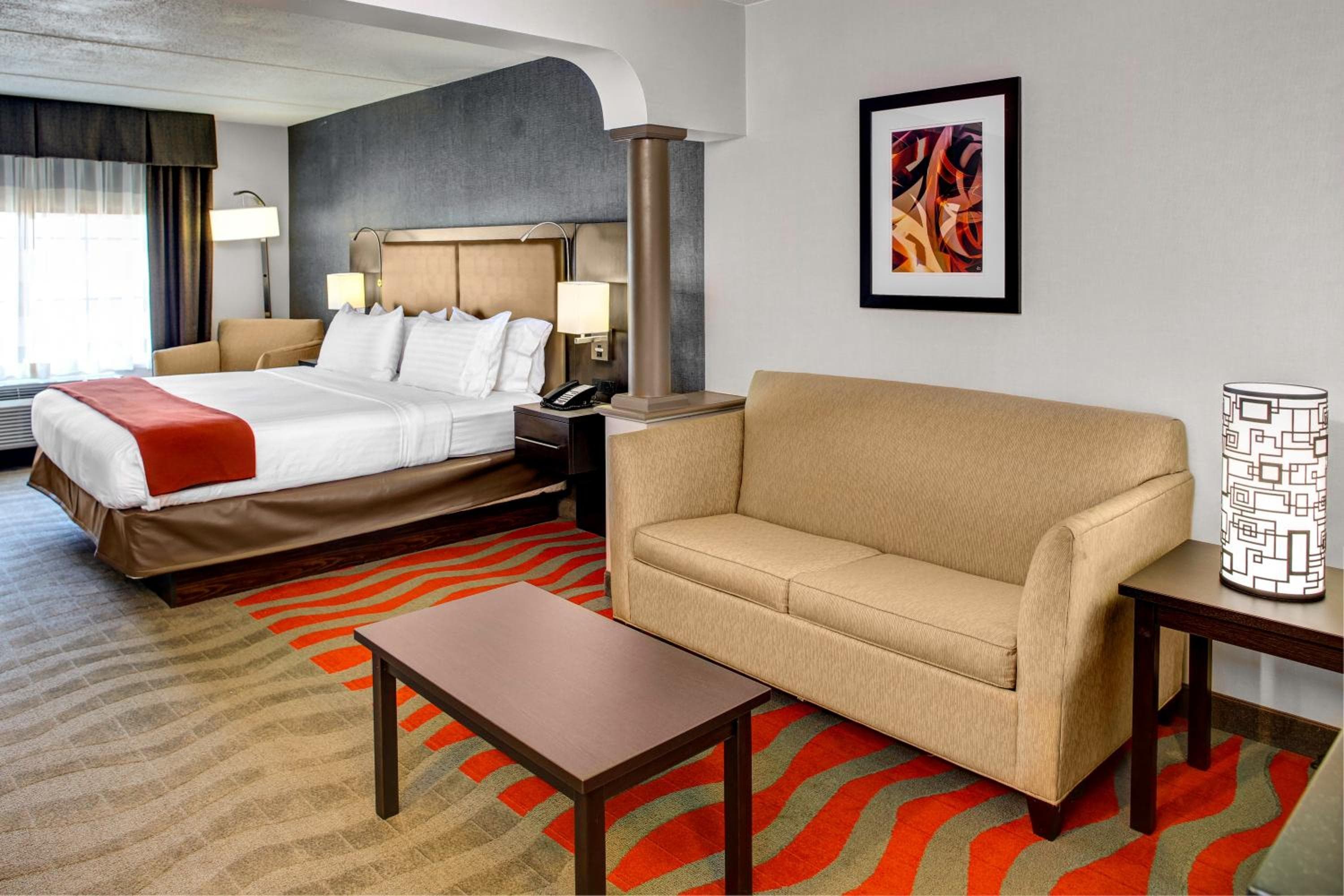 Holiday Inn Express Hotel & Suites Pittsburgh-South Side by IHG