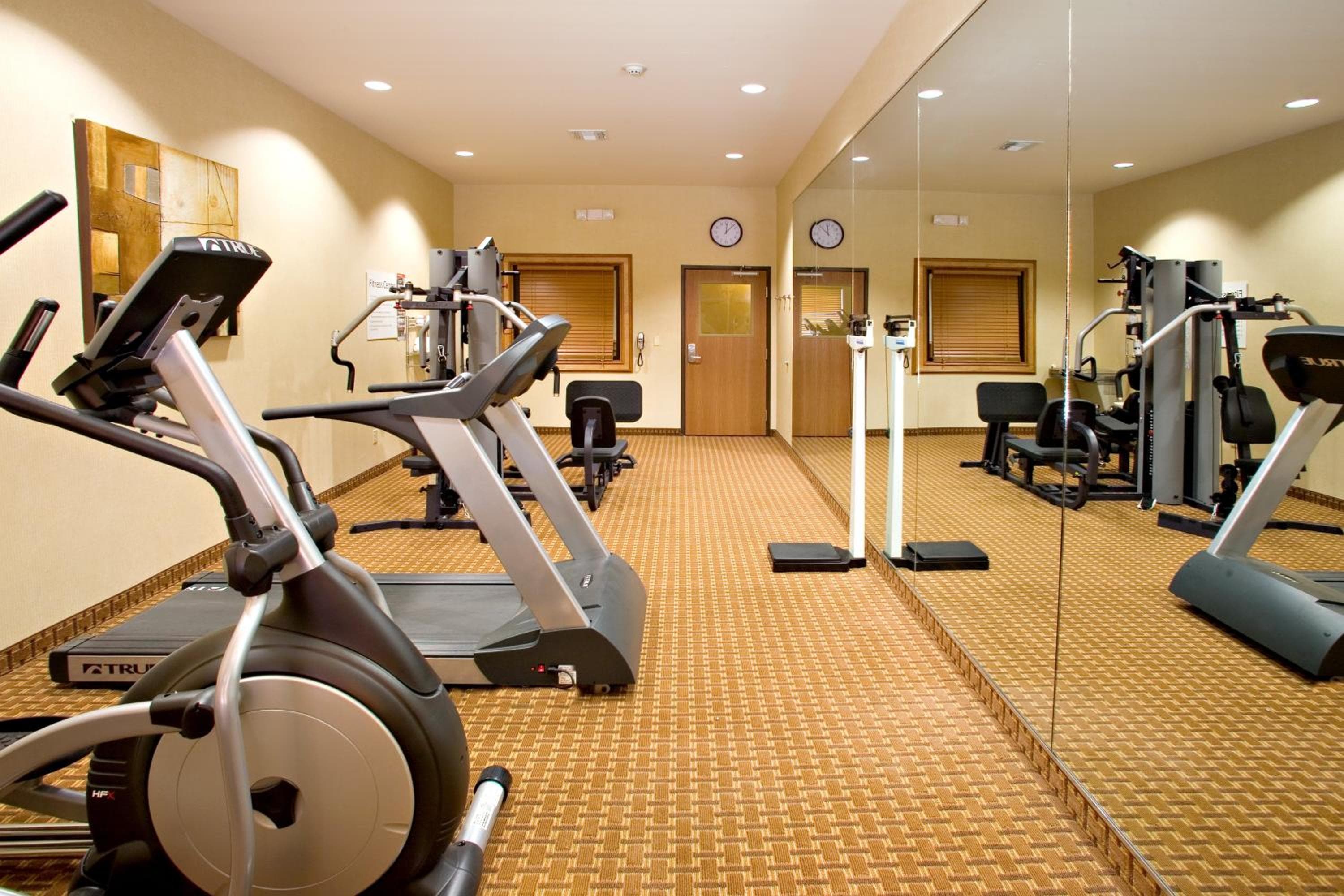 Holiday Inn Express Hotel and Suites Kingsville by IHG