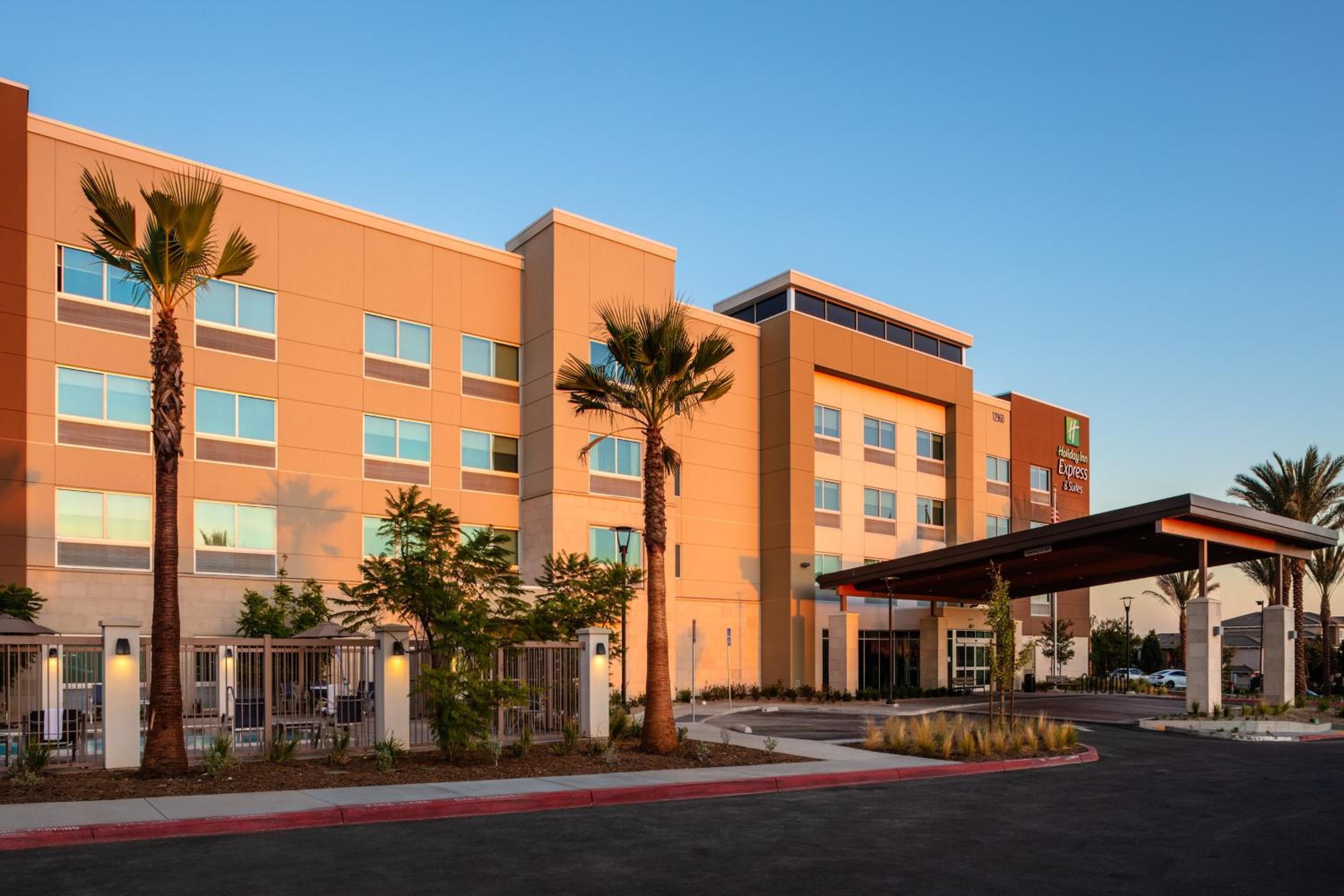 Holiday Inn Express & Suites - Moreno Valley - Riverside by IHG