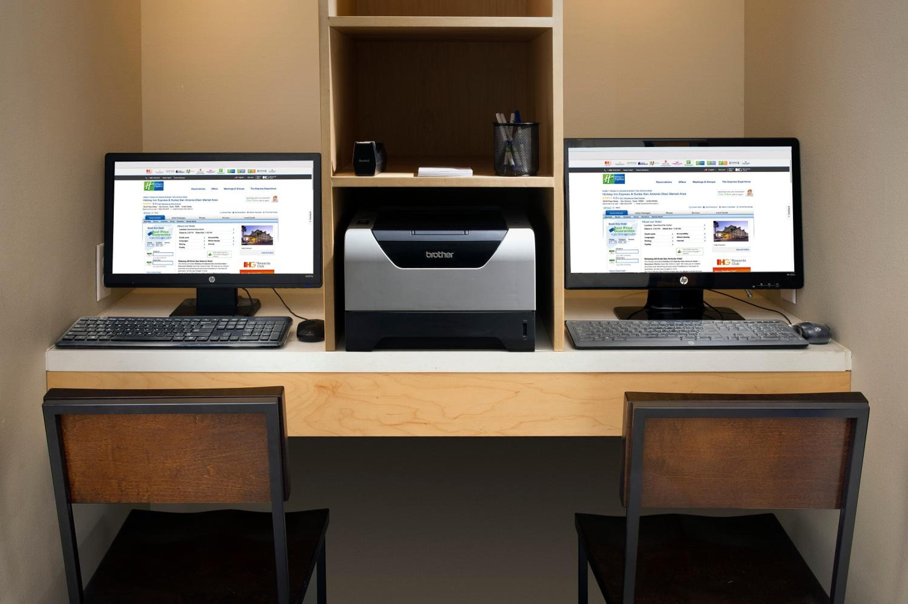 Holiday Inn Express & Suites San Antonio - Downtown Market Area by IHG