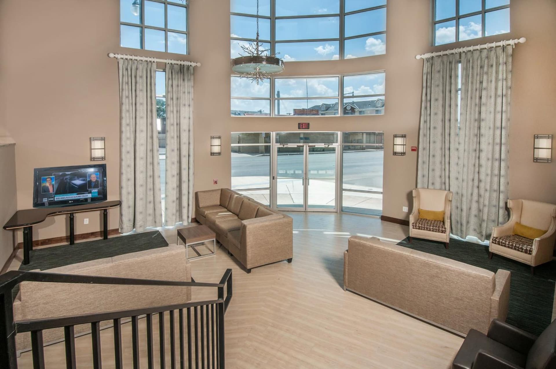 Holiday Inn Express Hotel & Suites San Antonio - Rivercenter Area by IHG