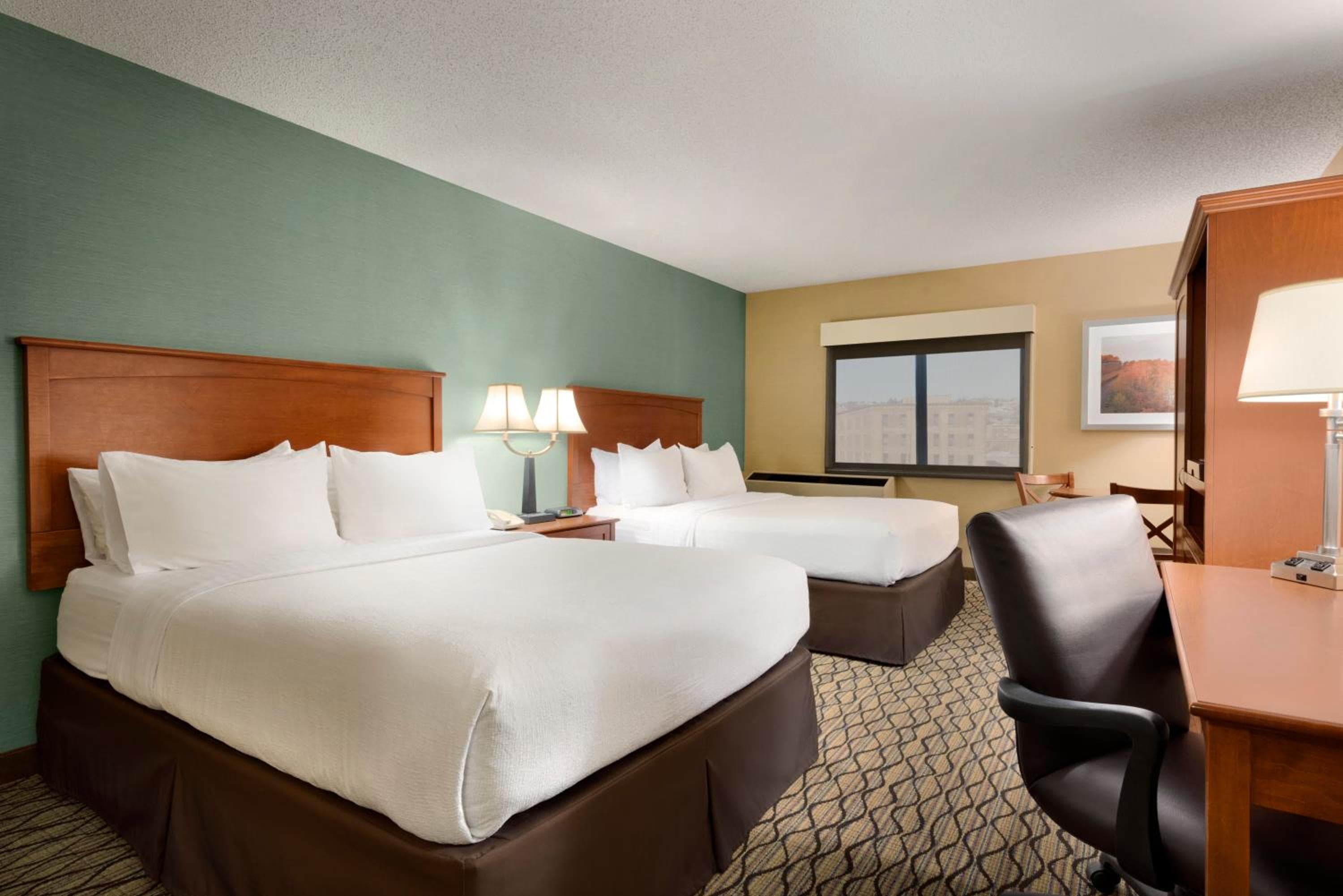 Holiday Inn & Suites Duluth-Downtown by IHG