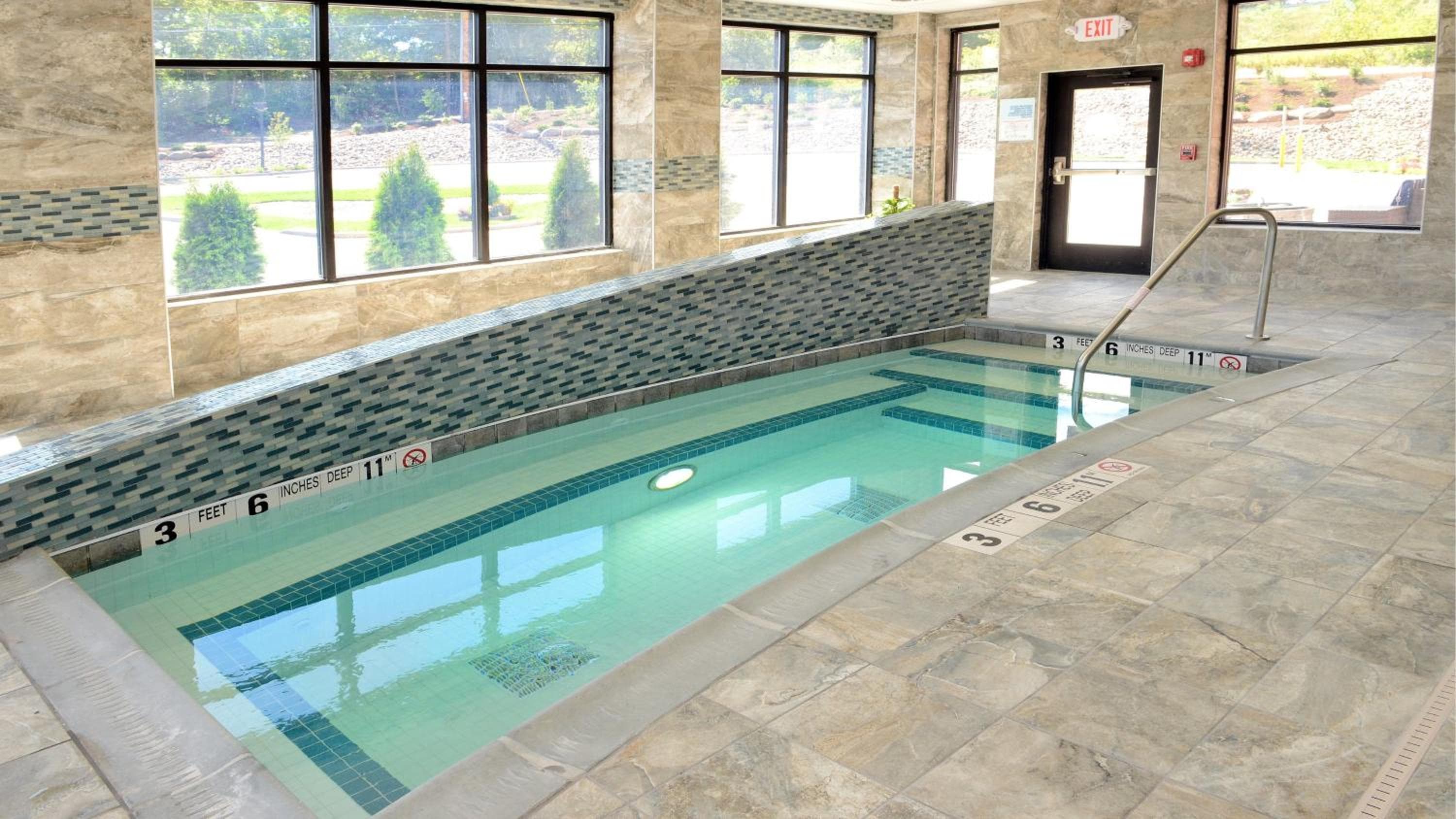Holiday Inn Express & Suites Geneva Finger Lakes by IHG