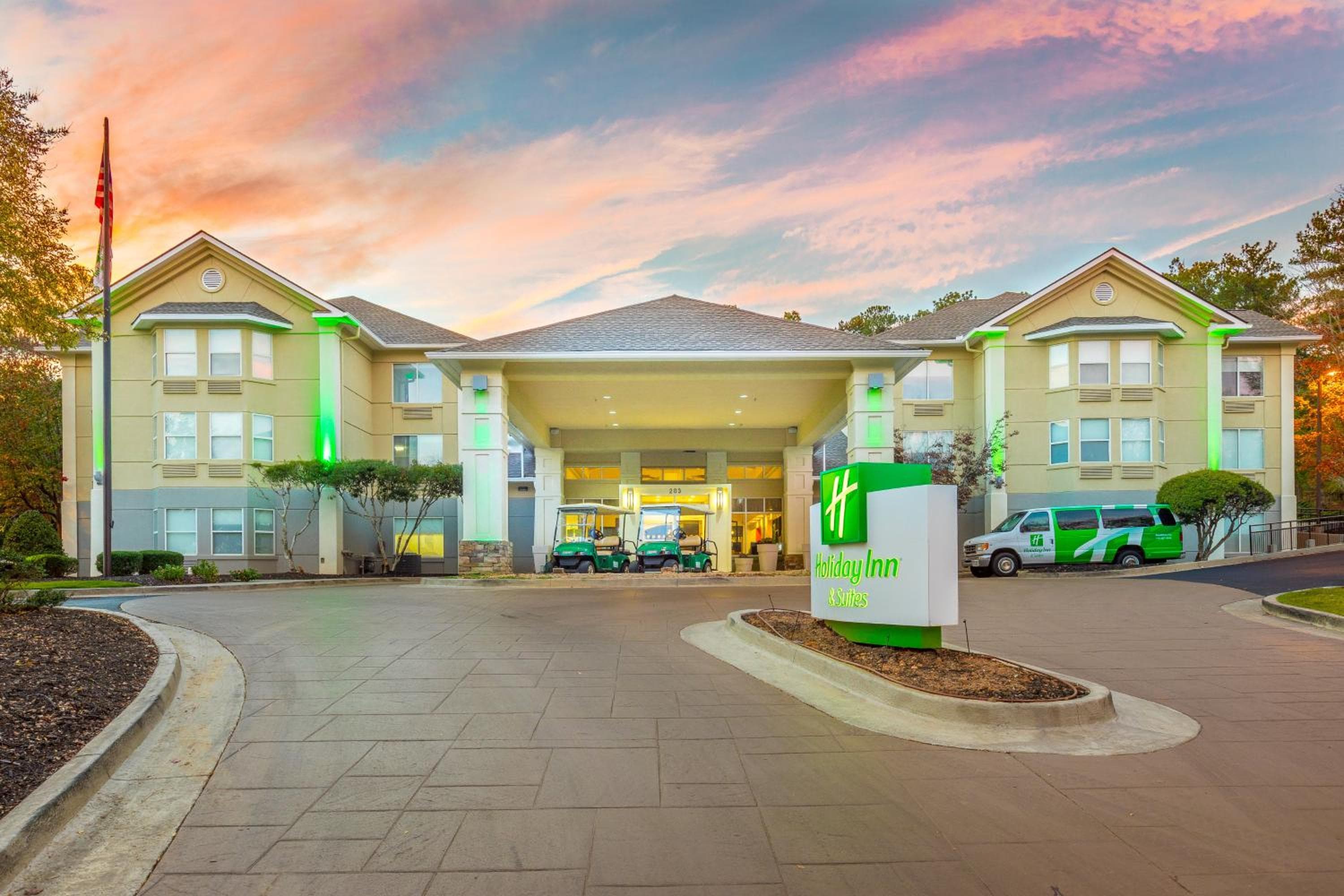 Holiday Inn Hotel and Suites Peachtree City by IHG