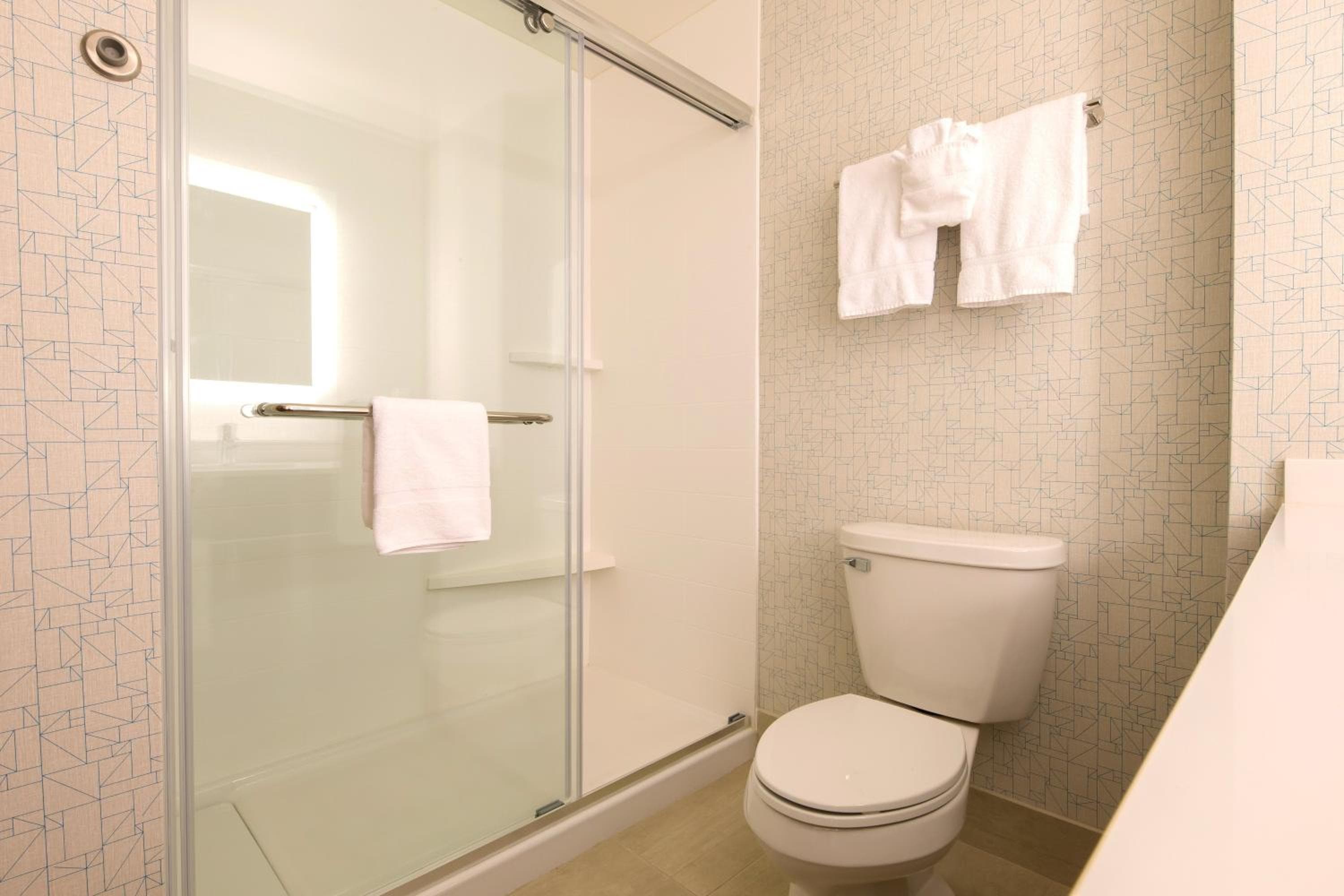 Holiday Inn Express & Suites Port Huron by IHG