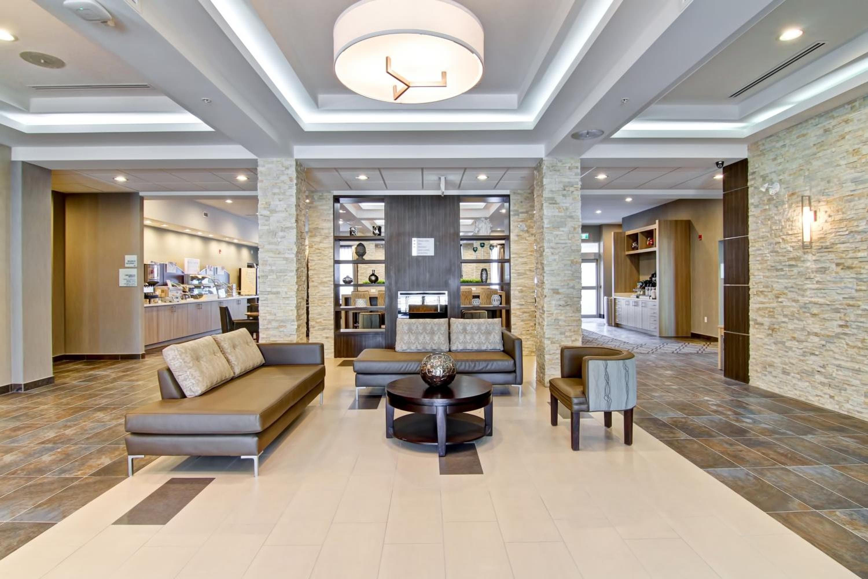 Holiday Inn Express & Suites Oshawa Downtown - Toronto Area by IHG