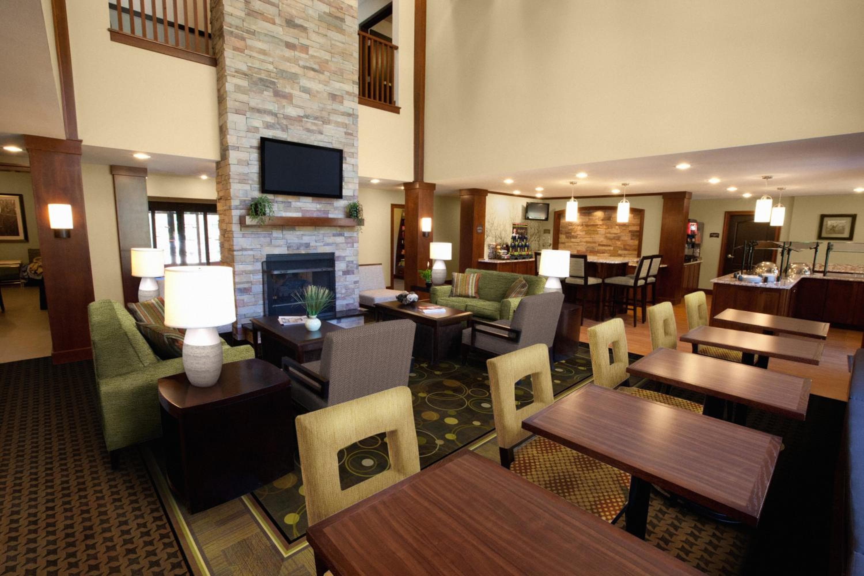 Staybridge Suites Eau Claire - Altoona by IHG