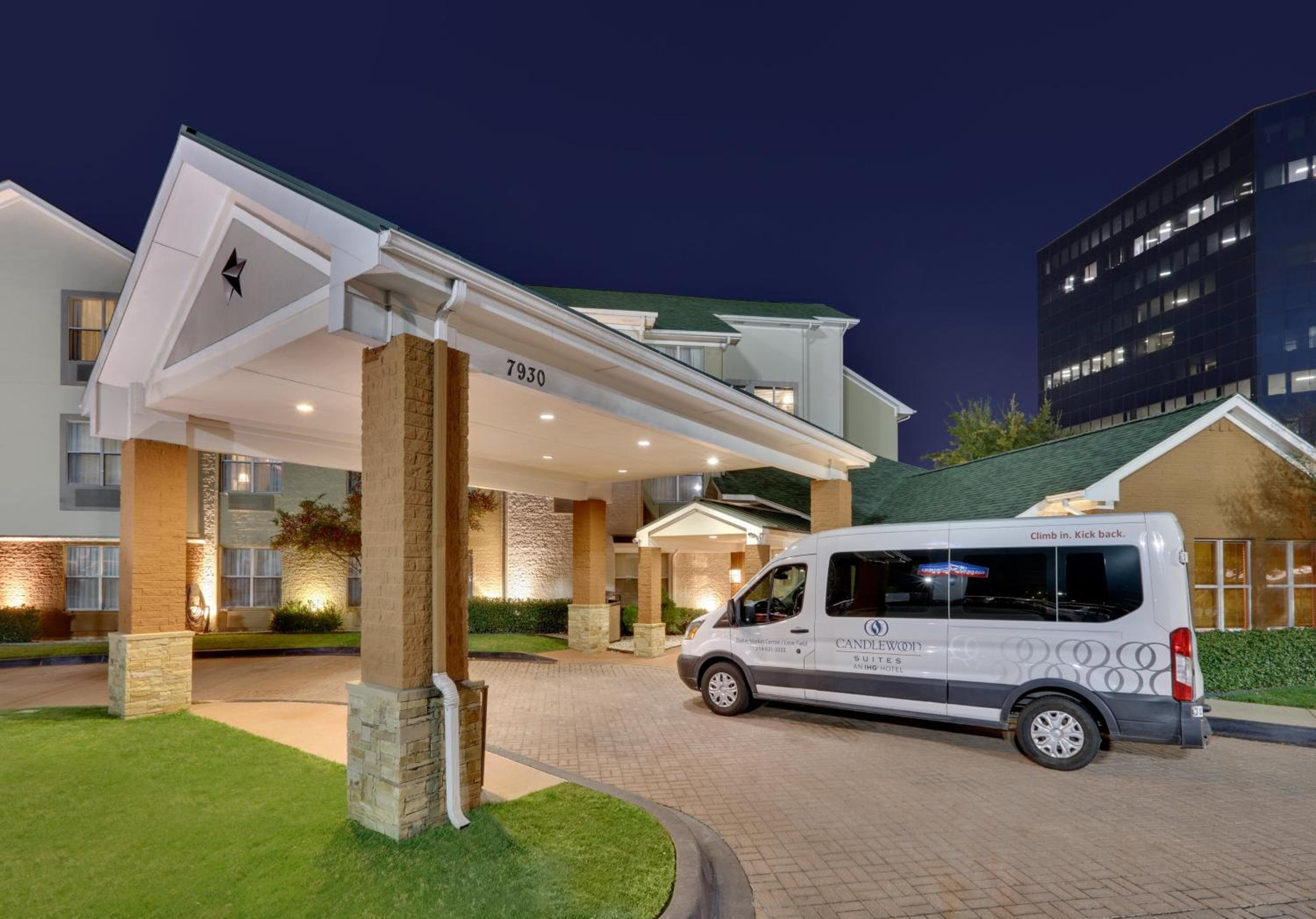 Candlewood Suites Dallas Market Center-Love Field by IHG