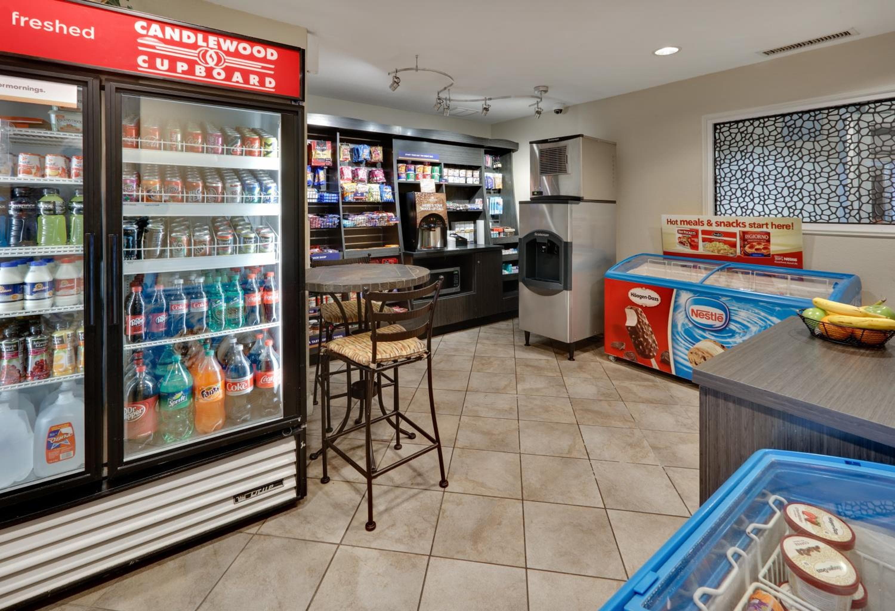 Candlewood Suites Dallas Market Center-Love Field by IHG