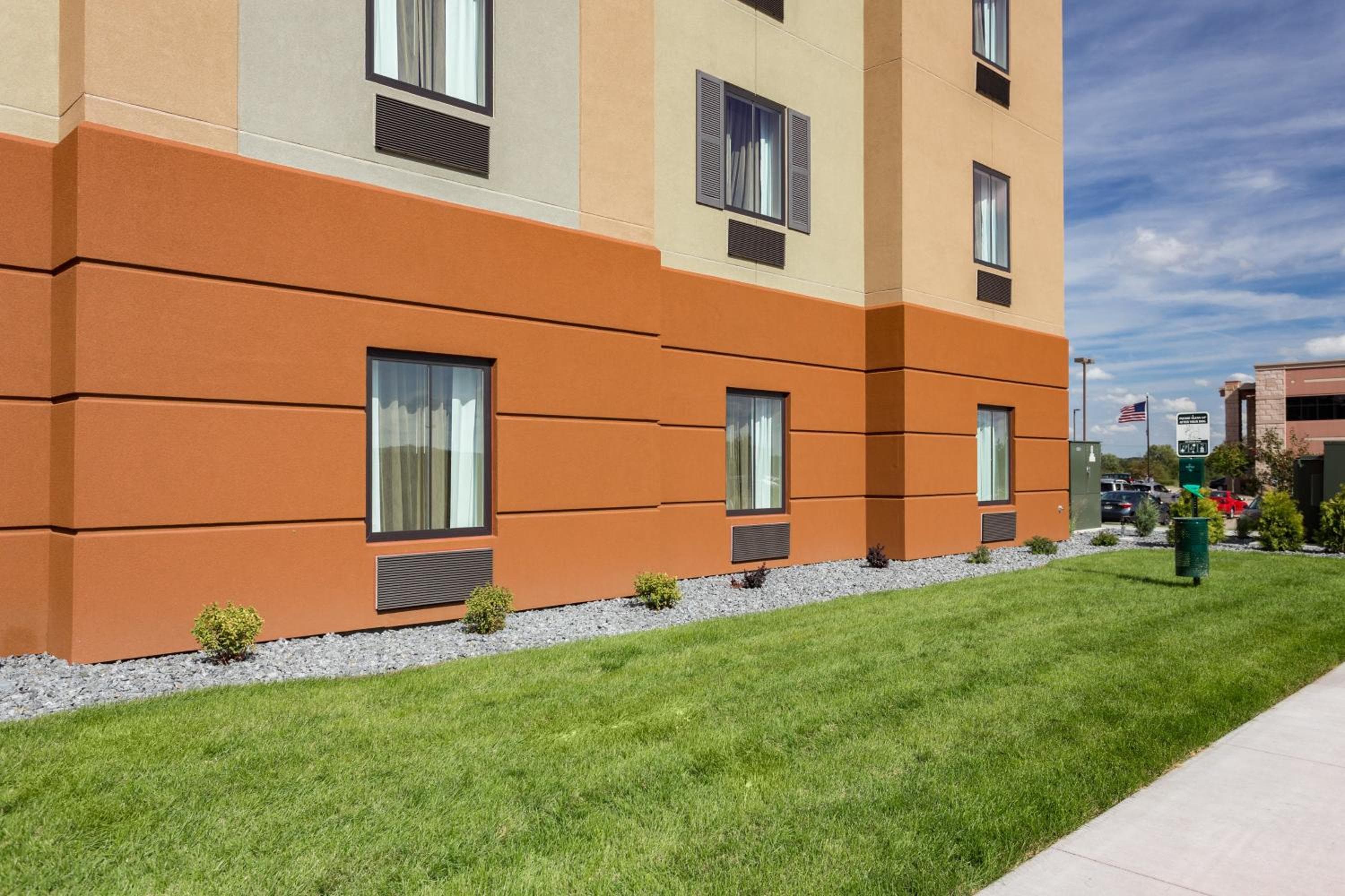 Candlewood Suites Eau Claire I-94 by IHG