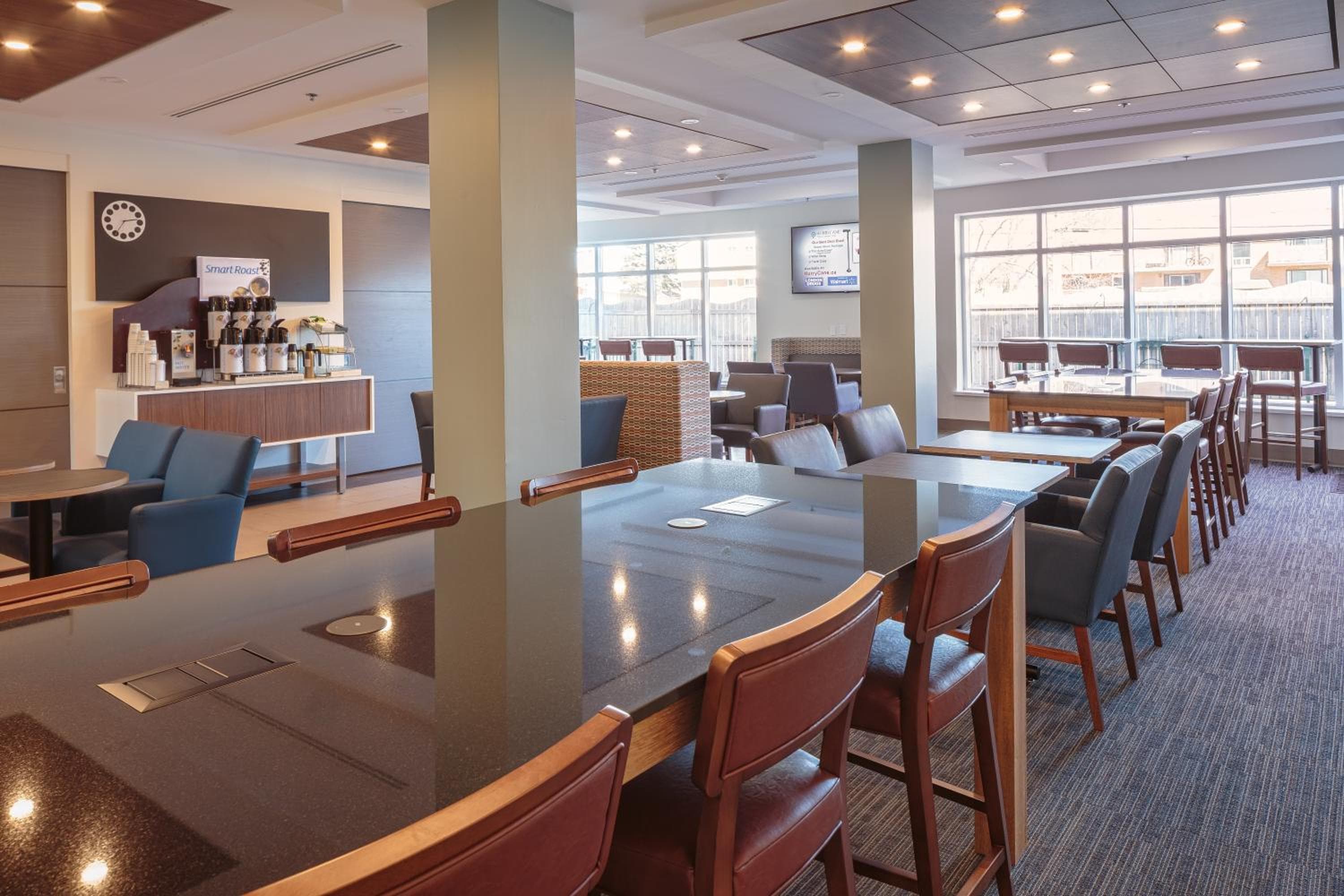 Holiday Inn Express & Suites - Belleville by IHG