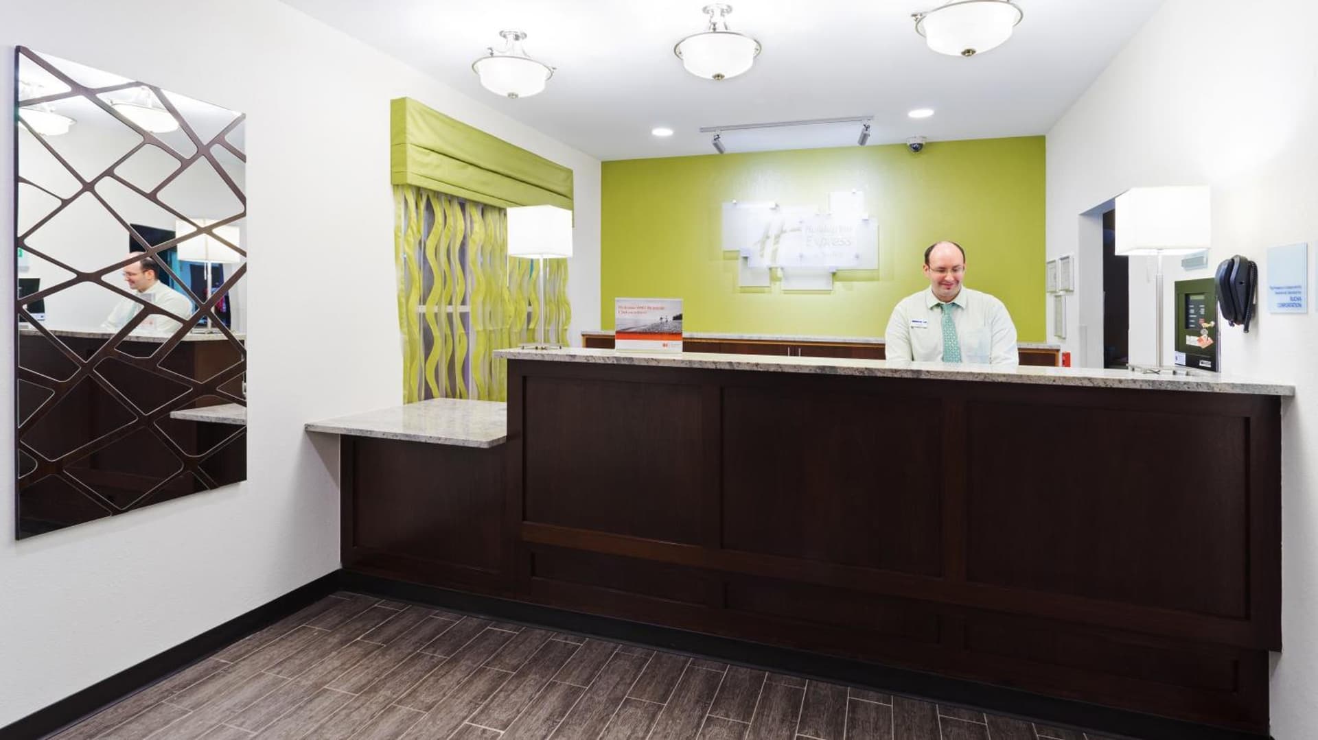 Holiday Inn Express & Suites Wyomissing by IHG