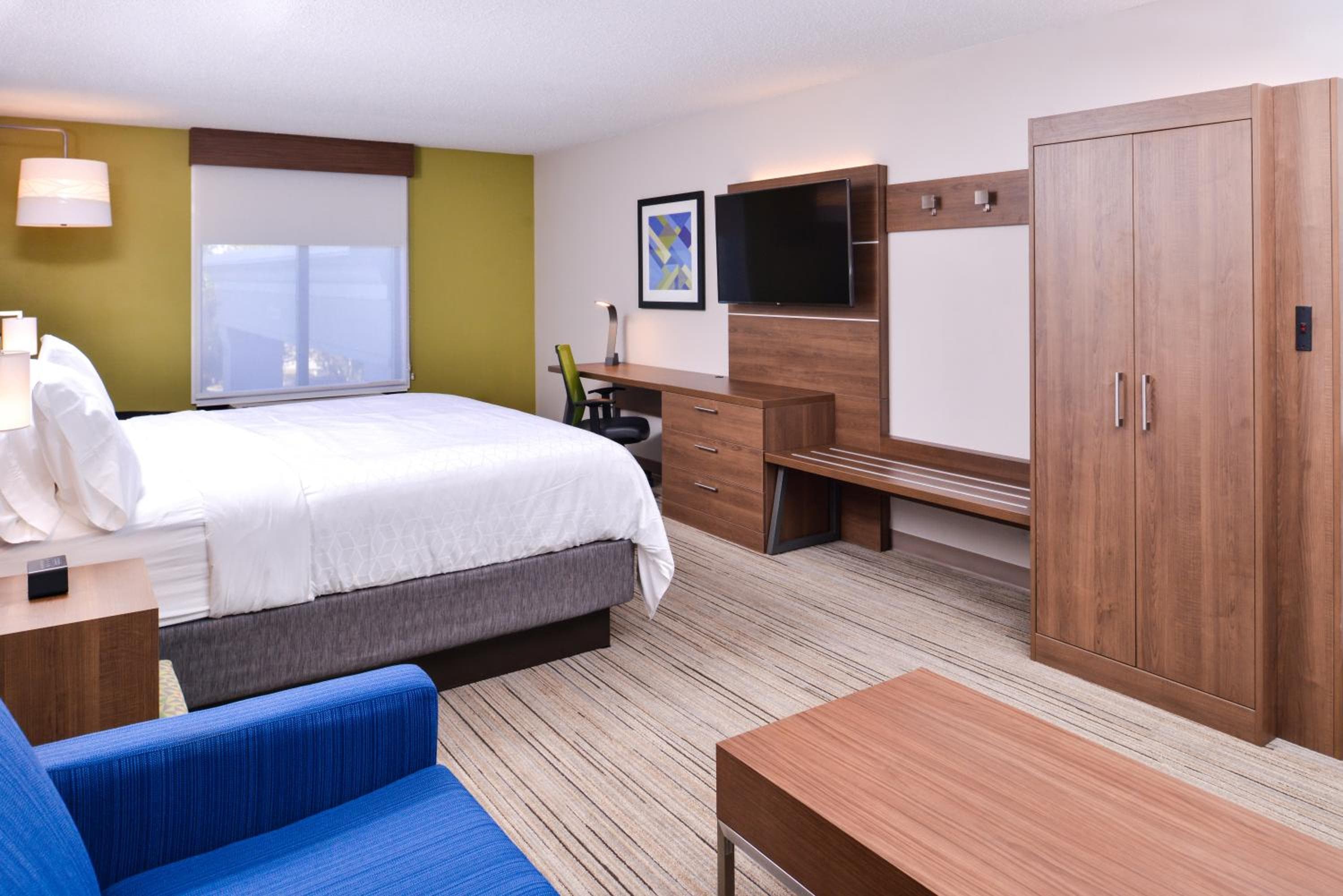 Holiday Inn Express Hotel & Suites Tampa-Anderson Road-Veterans Exp by IHG