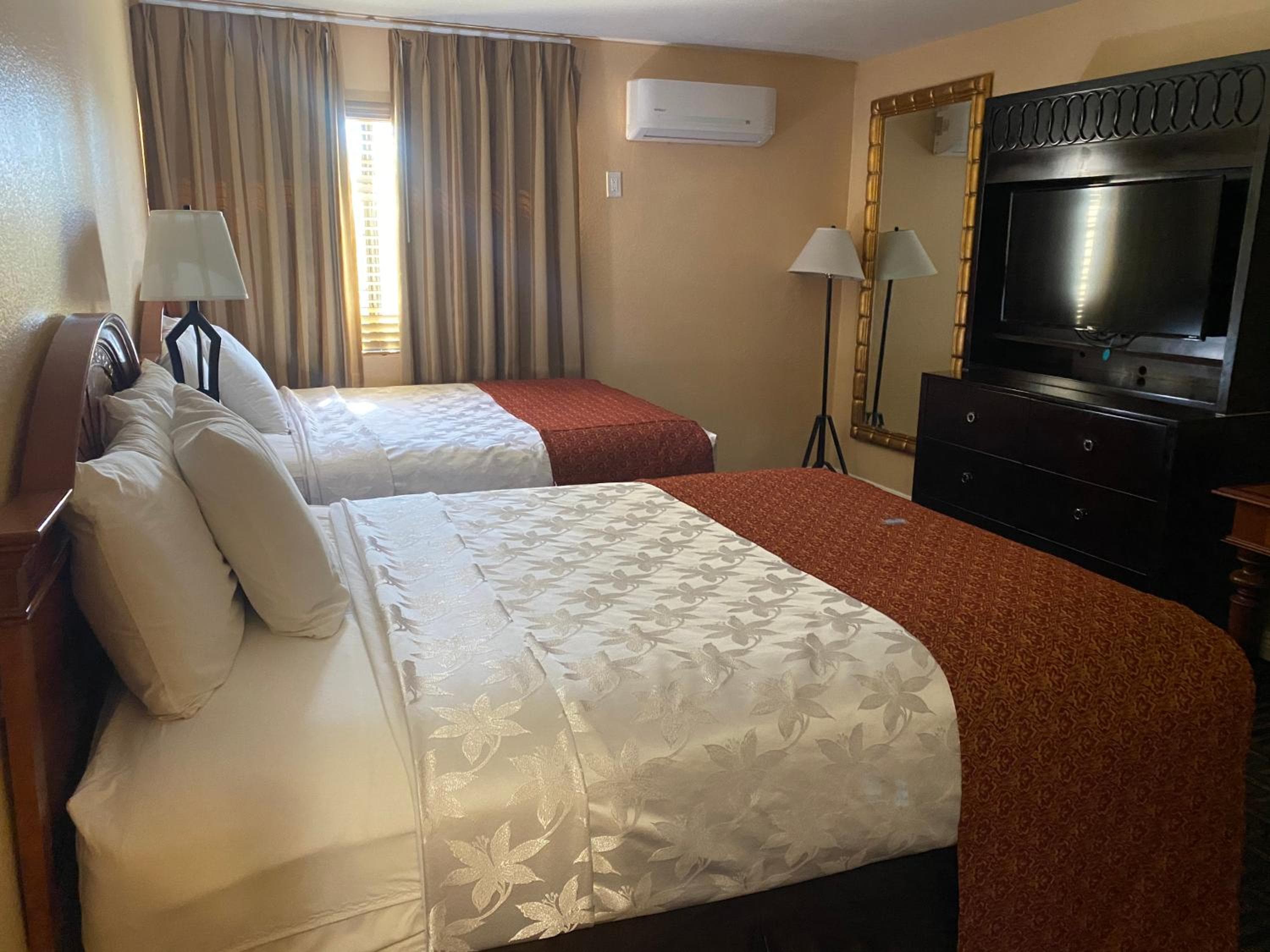 Lemon Tree Hotel and Suites