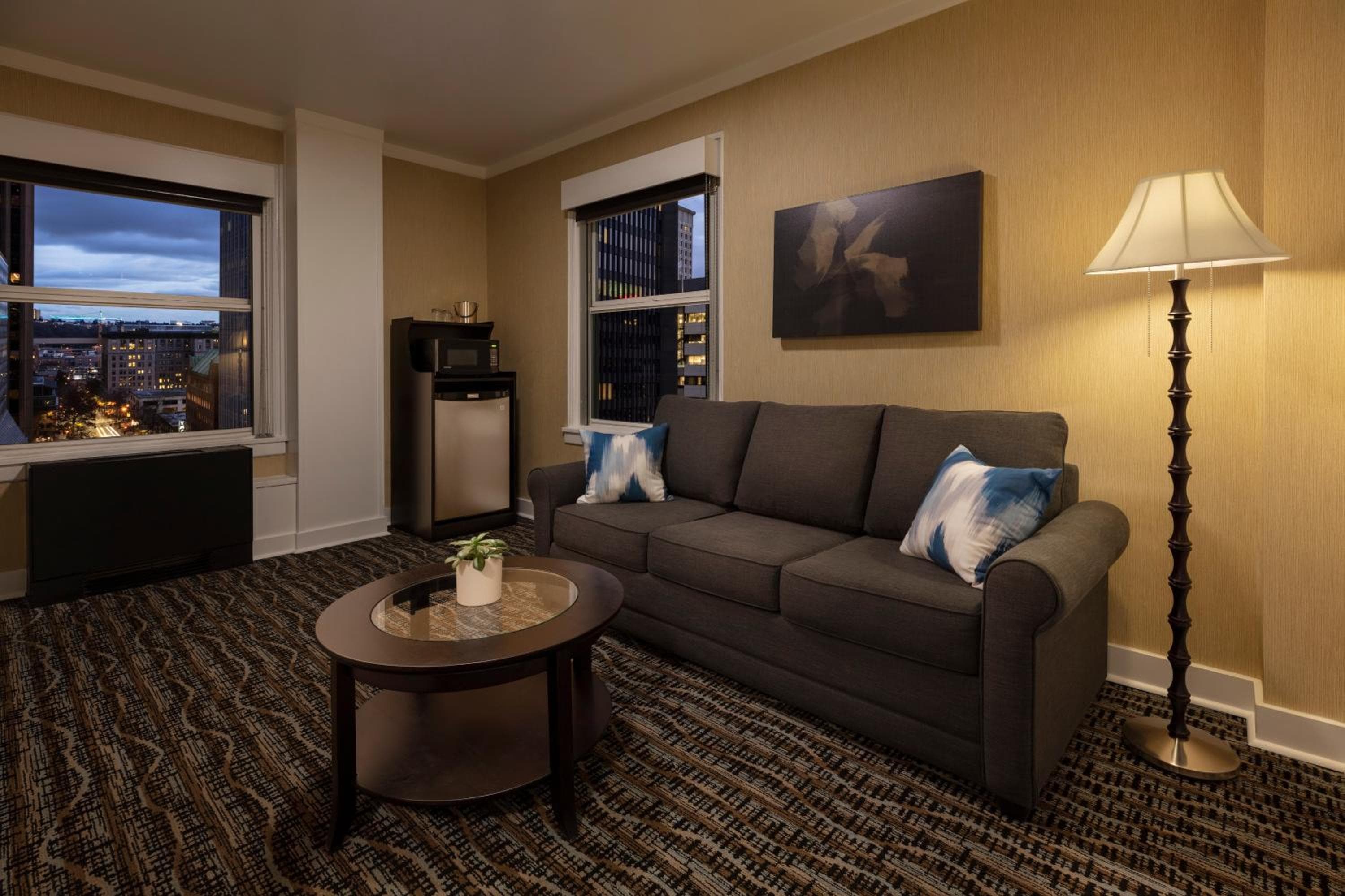 Executive Hotel Pacific