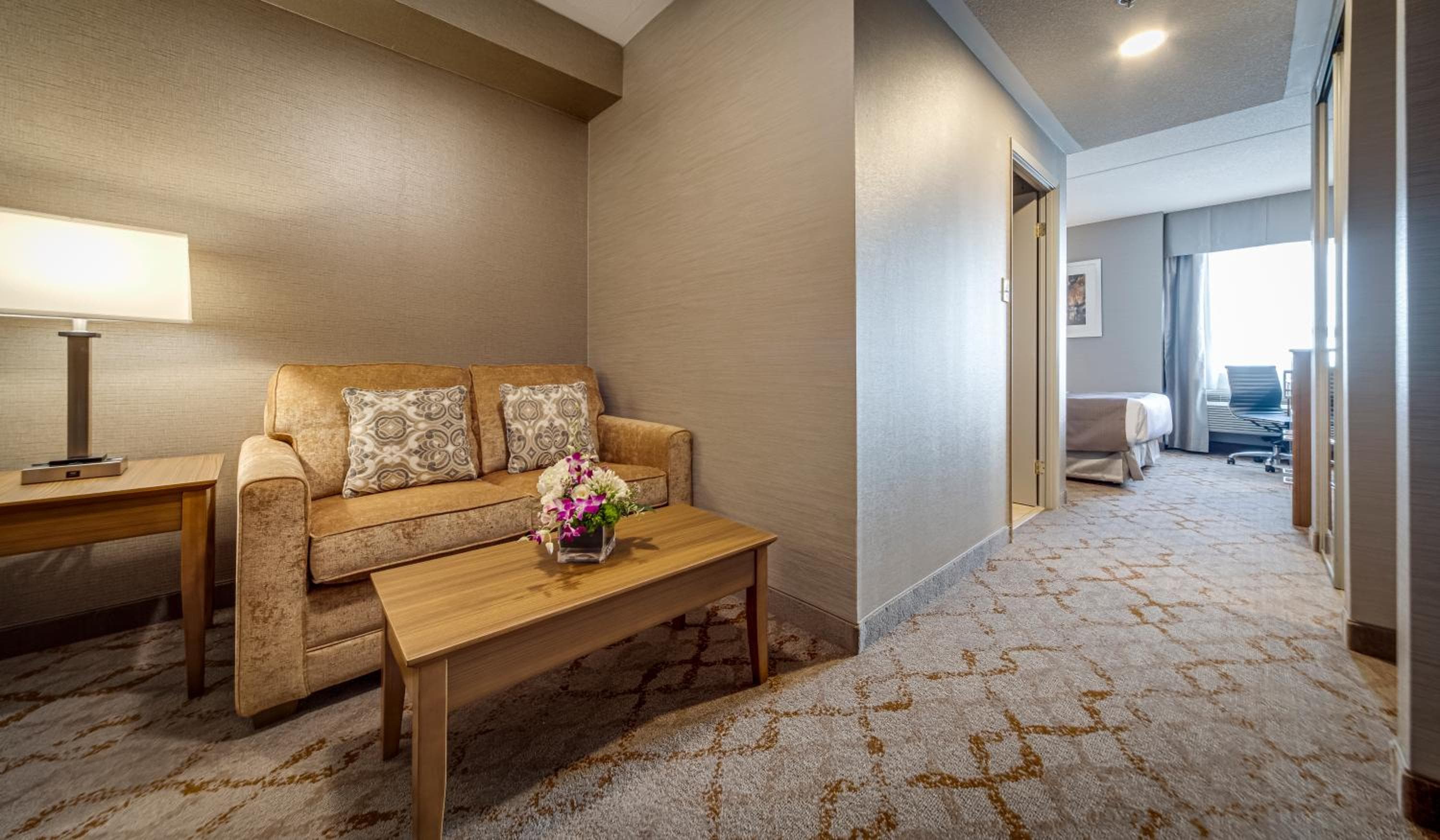Monte Carlo Inn Vaughan Suites
