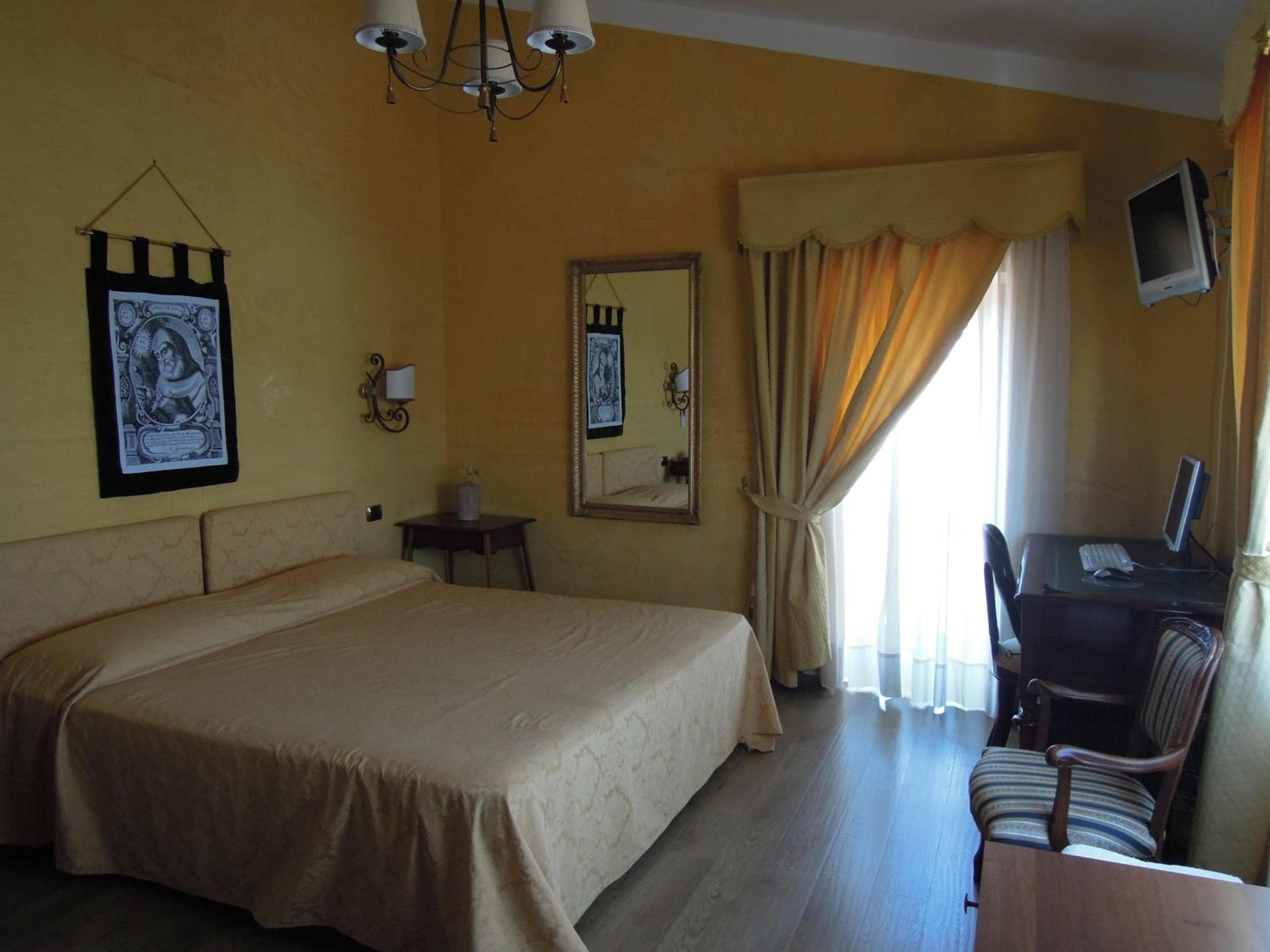Sant'Agostino Guest Rooms