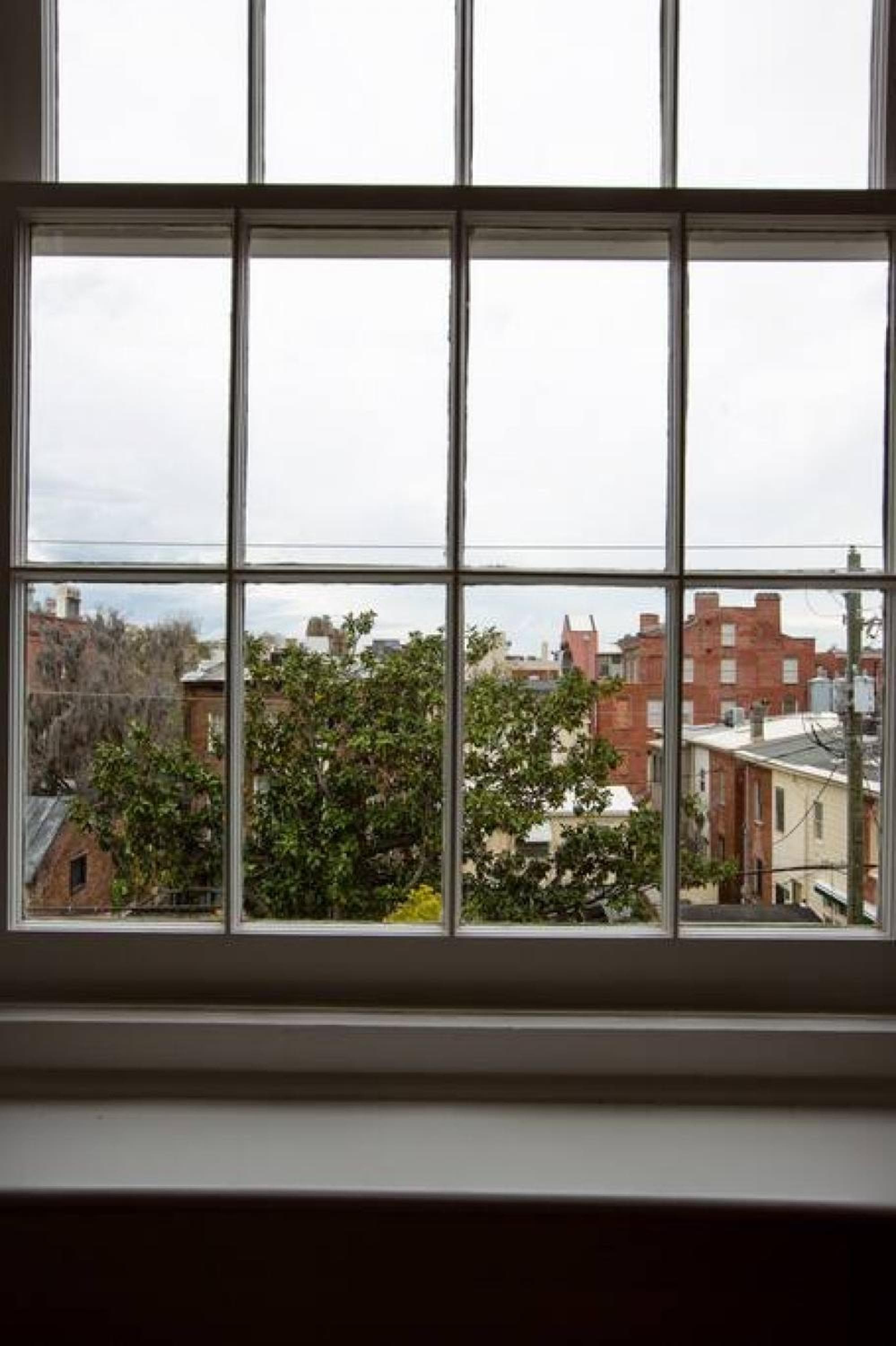 Newly Renovated 4 bed 3 bath and 2 Parking Spots