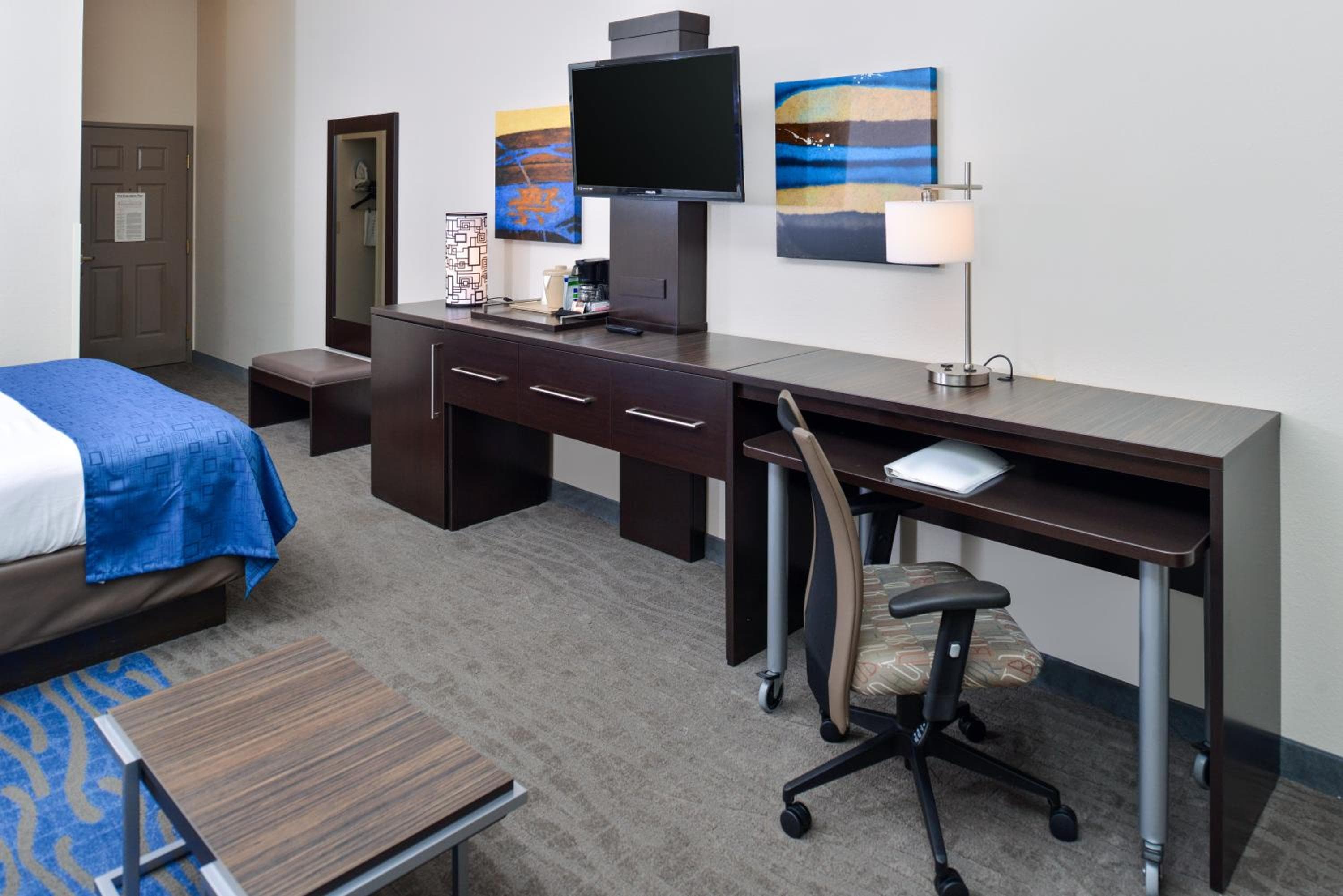 Holiday Inn Express Hotel & Suites St. Louis West-O'Fallon by IHG