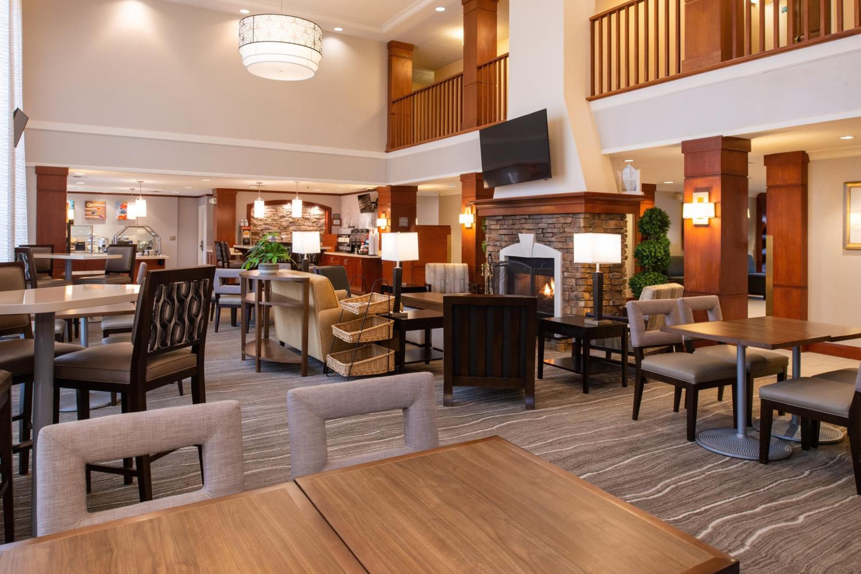 Staybridge Suites Indianapolis-Fishers by IHG