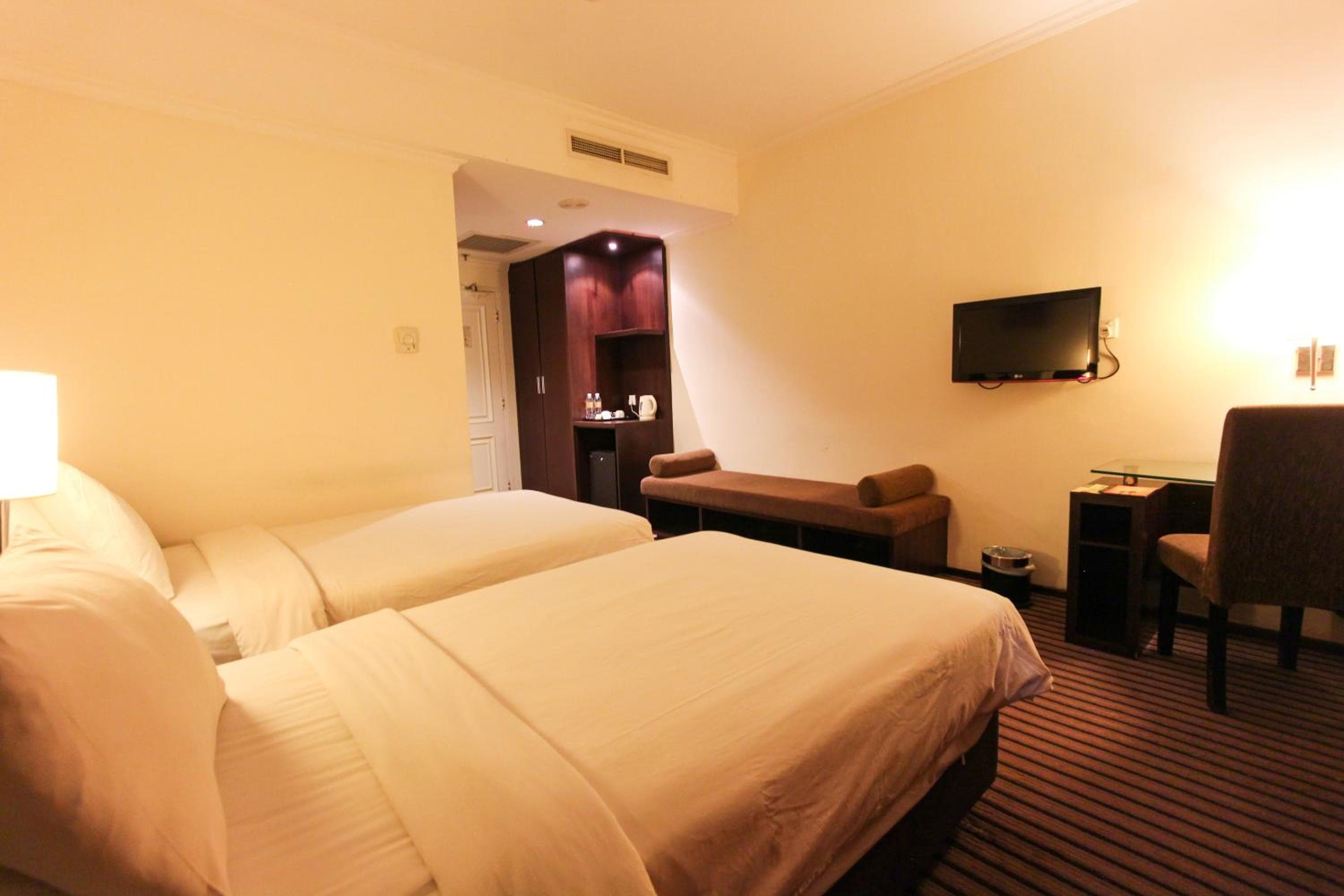 Harmoni One Convention Hotel and Service Apartments