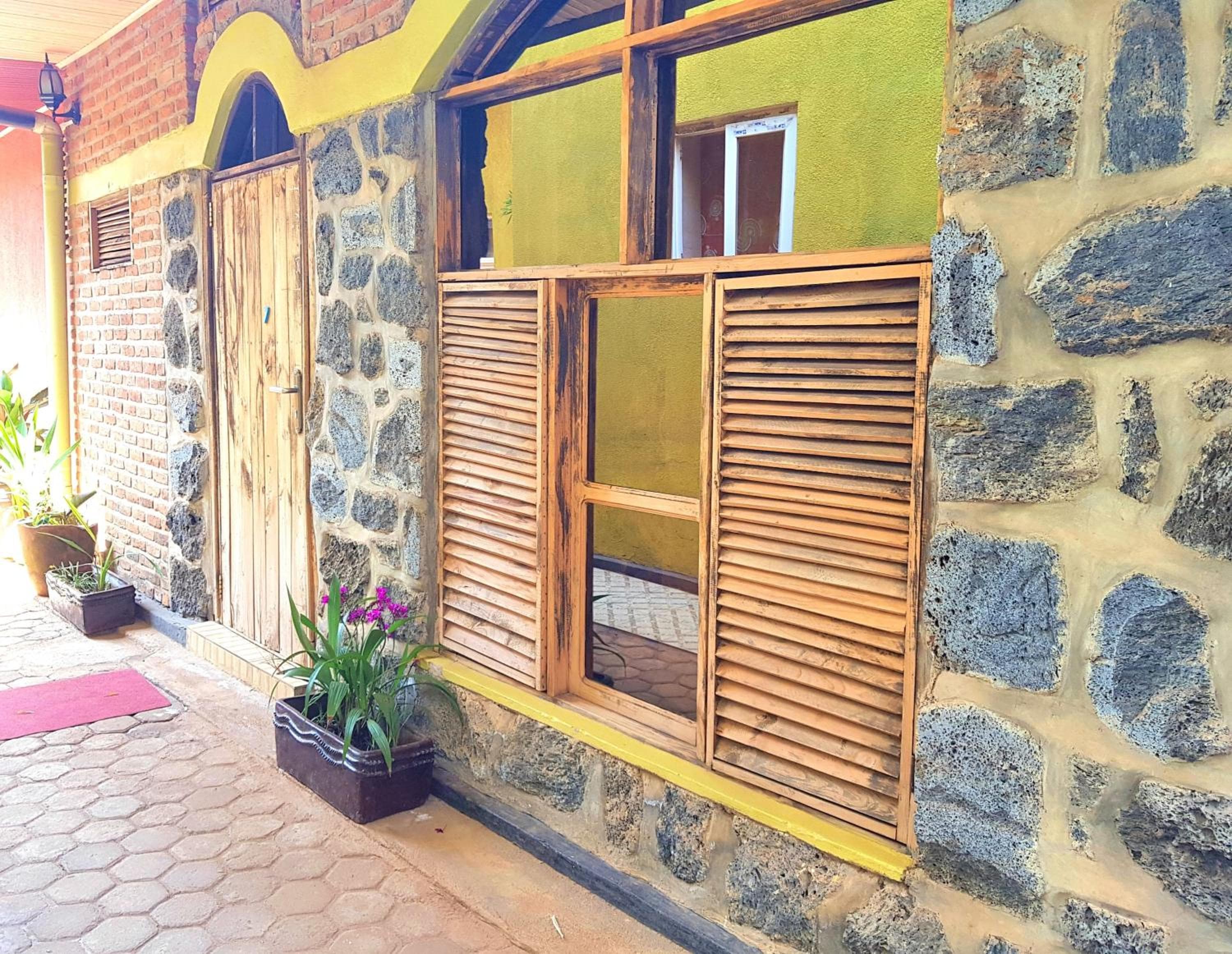 Yambi Guesthouse