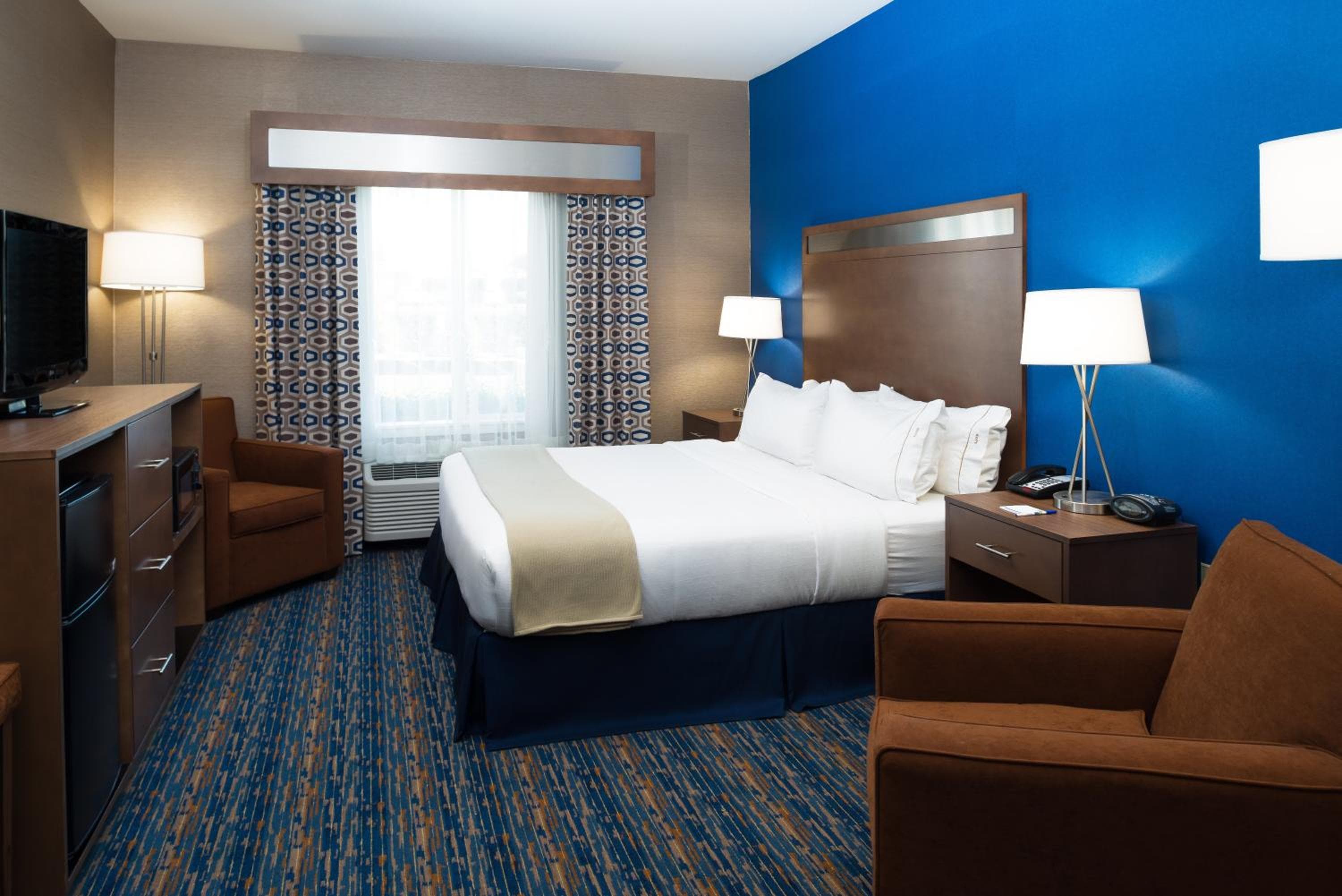 Holiday Inn Express Rocklin - Galleria Area by IHG