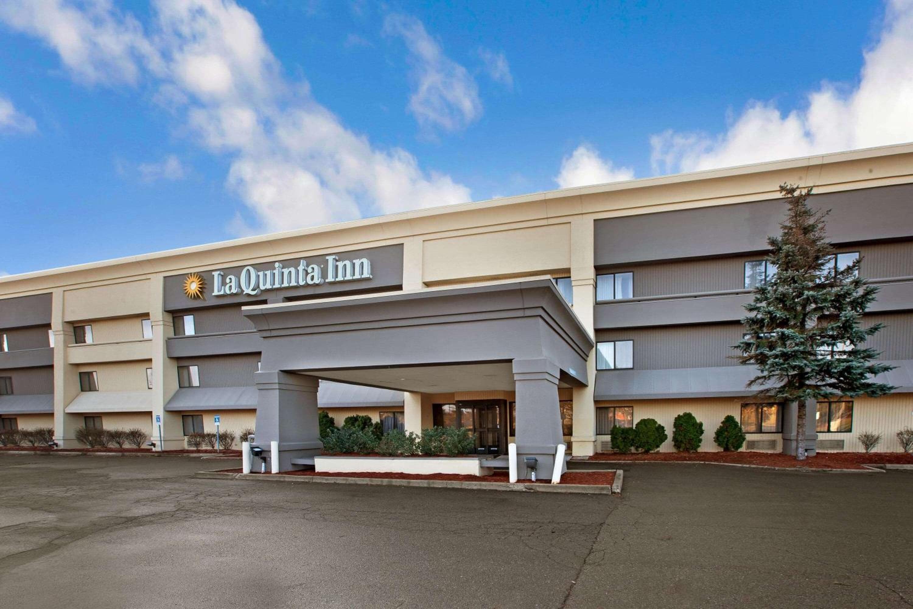 La Quinta Inn by Wyndham Detroit Canton